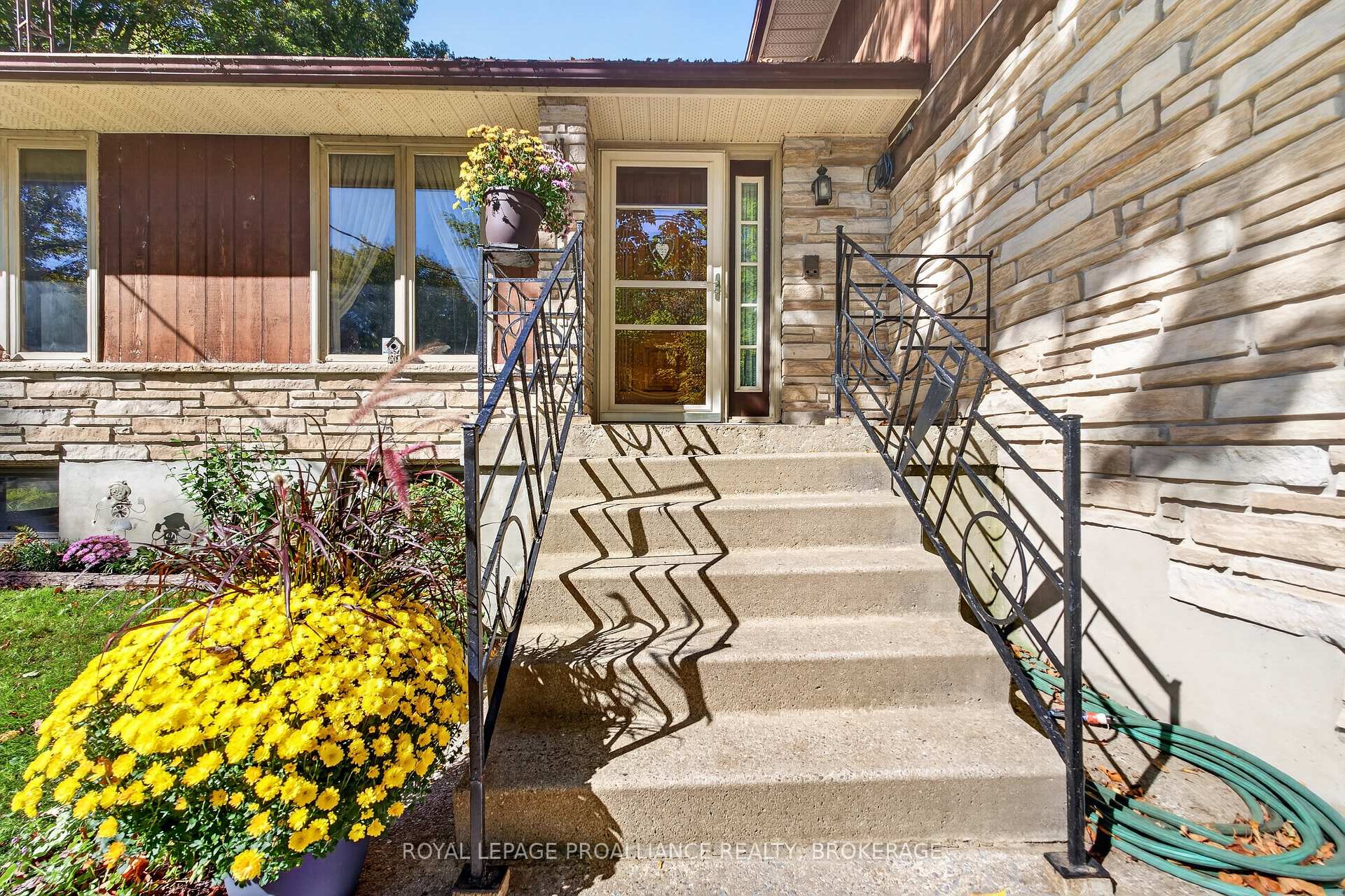 Photo 4 of 4454 Bellrock Road, Frontenac, Frontenac South — HOMEH