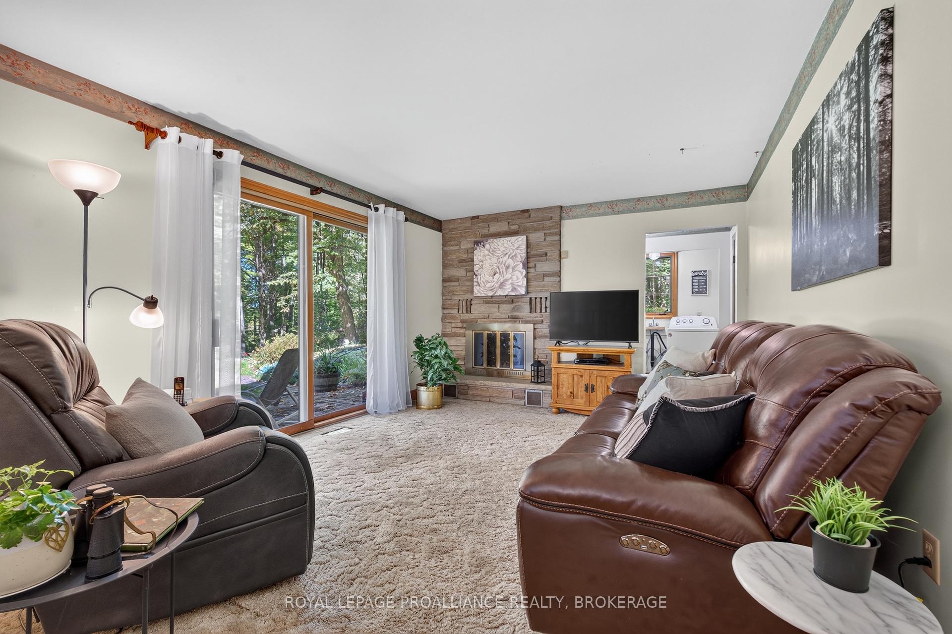 Photo 13 of 4454 Bellrock Road, Frontenac, Frontenac South — HOMEH