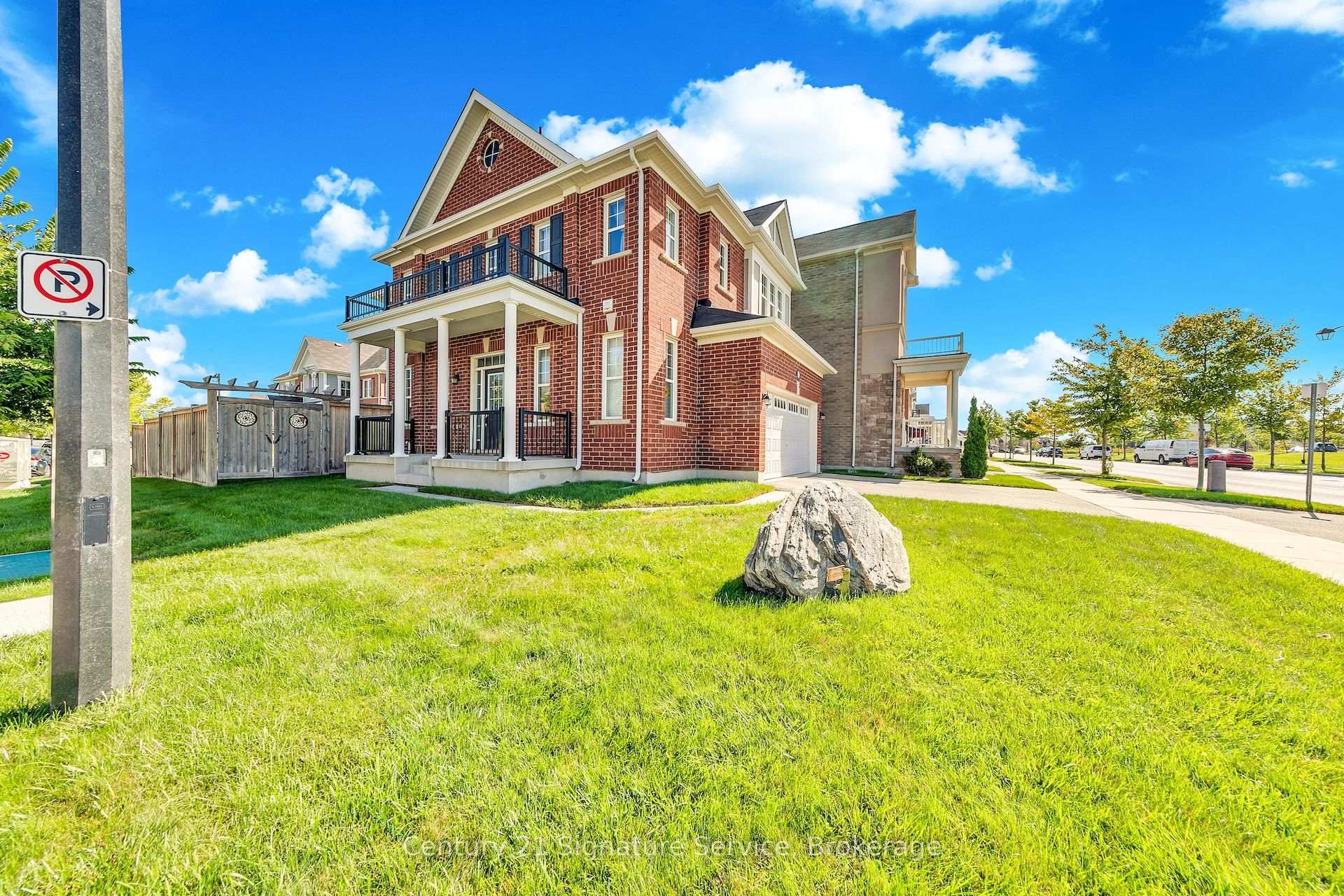 Photo of 1369 Leger Way