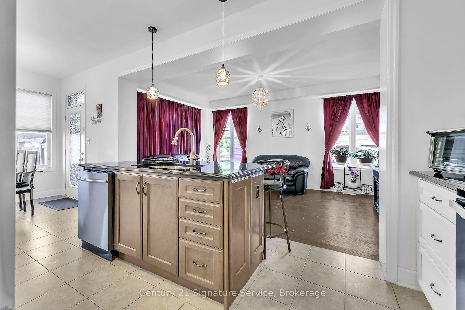Photo 12 of 1369 Leger Way, Milton, Ford — HOMEH
