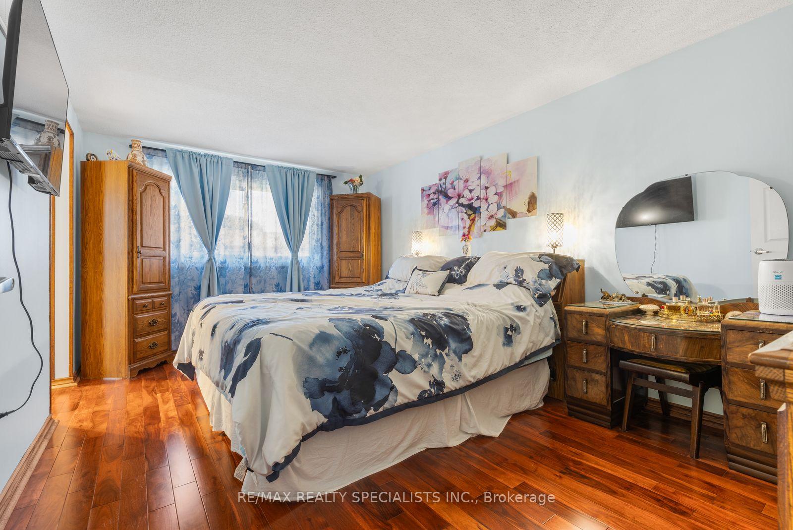 Photo 16 of 6454 Colebrook Crescent, Mississauga, Meadowvale — HOMEH