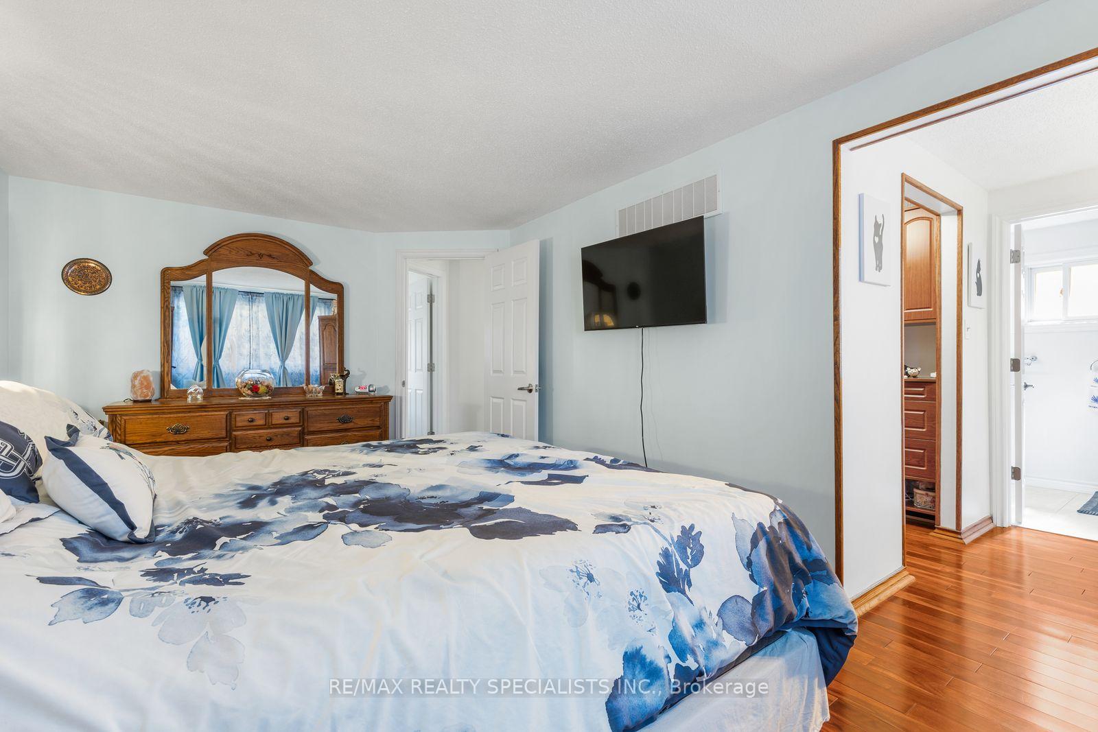 Photo 17 of 6454 Colebrook Crescent, Mississauga, Meadowvale — HOMEH