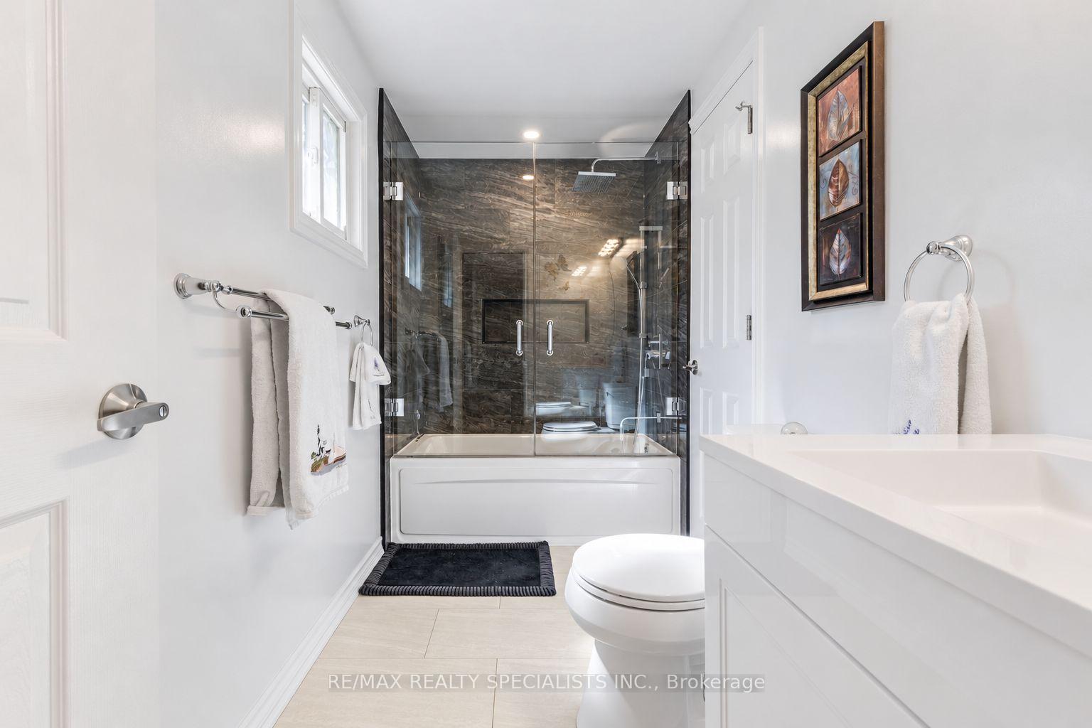 Photo 22 of 6454 Colebrook Crescent, Mississauga, Meadowvale — HOMEH