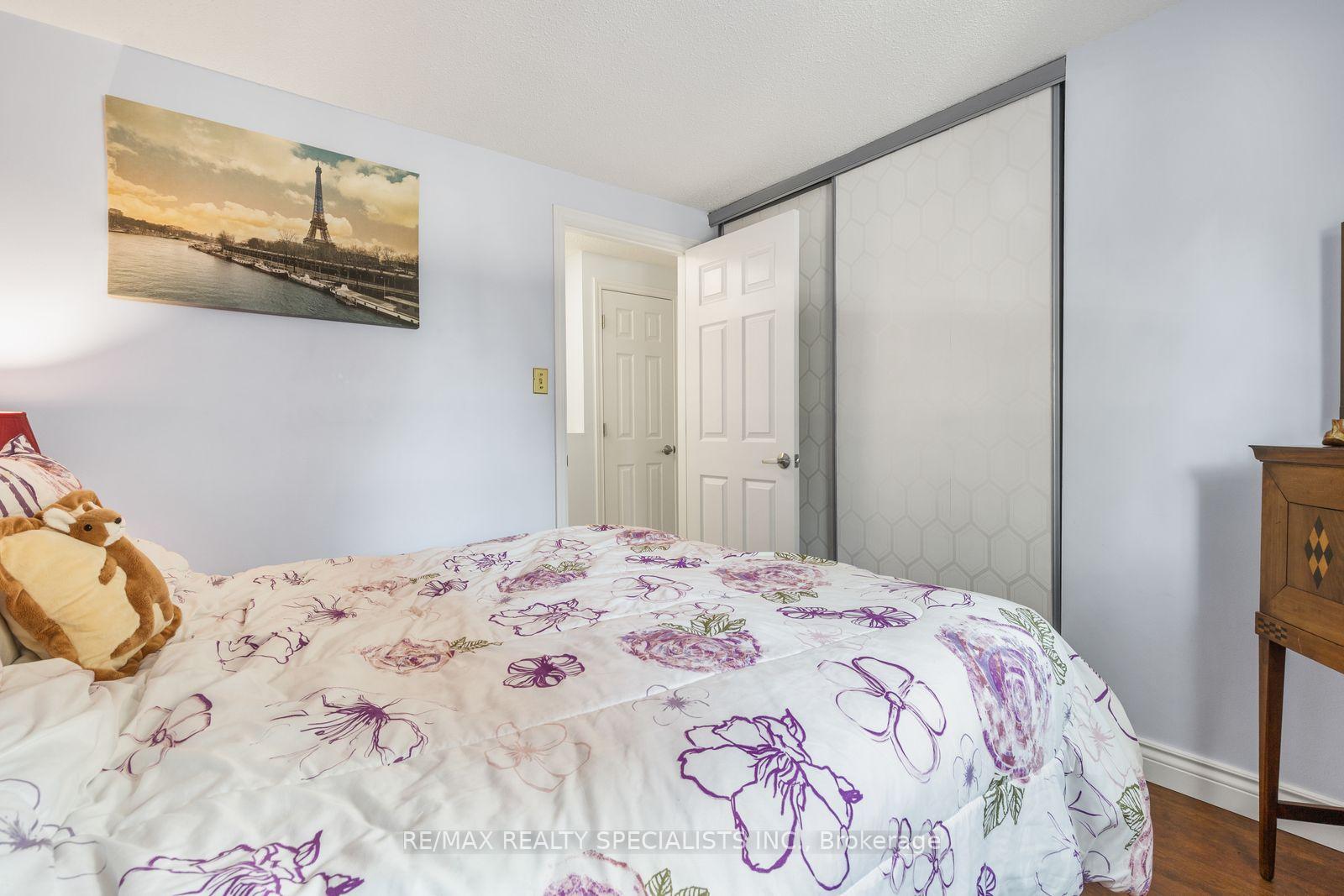 Photo 24 of 6454 Colebrook Crescent, Mississauga, Meadowvale — HOMEH