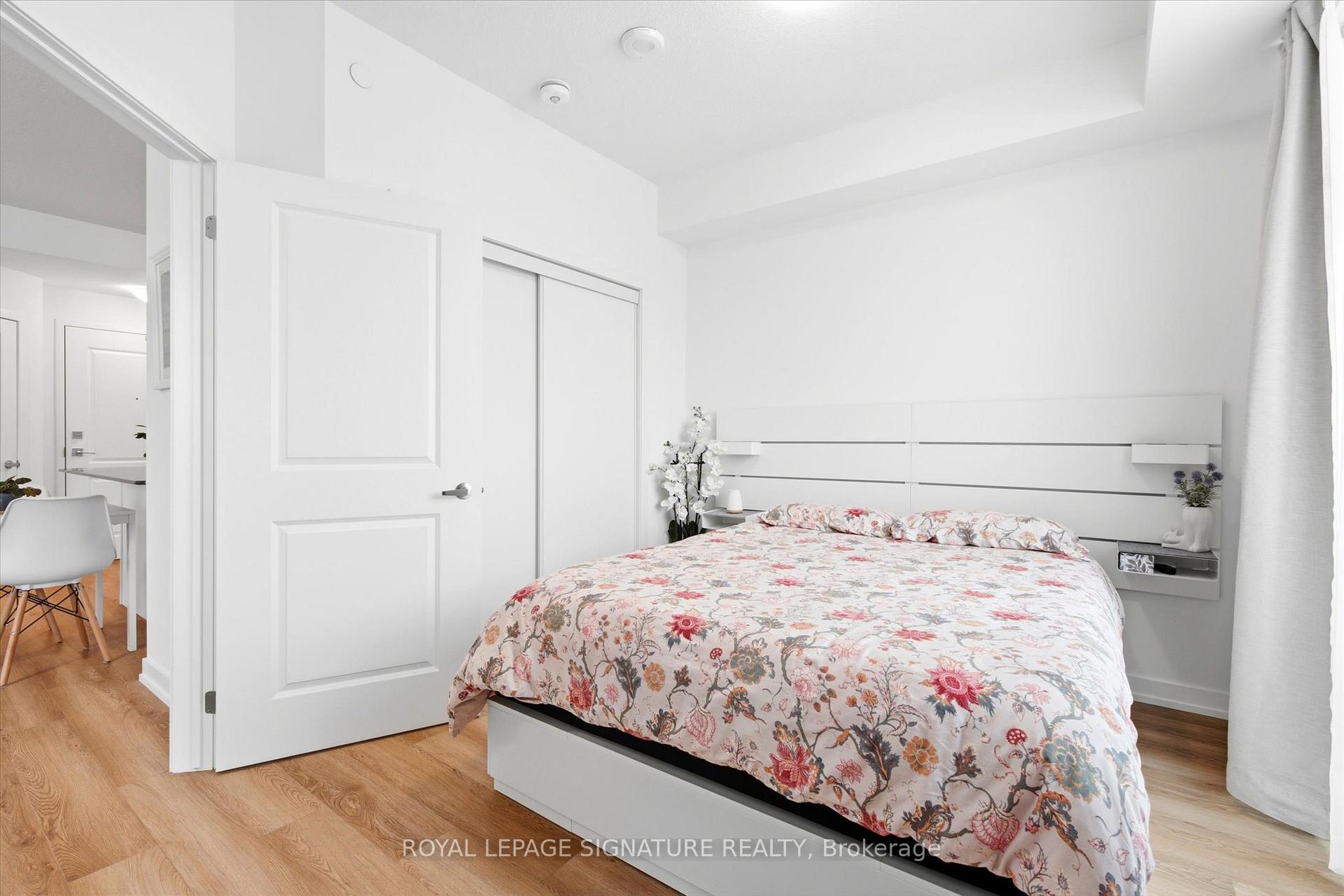 Photo 5 of Unit 232, 10 Mallard Trail, Hamilton, Waterdown — HOMEH
