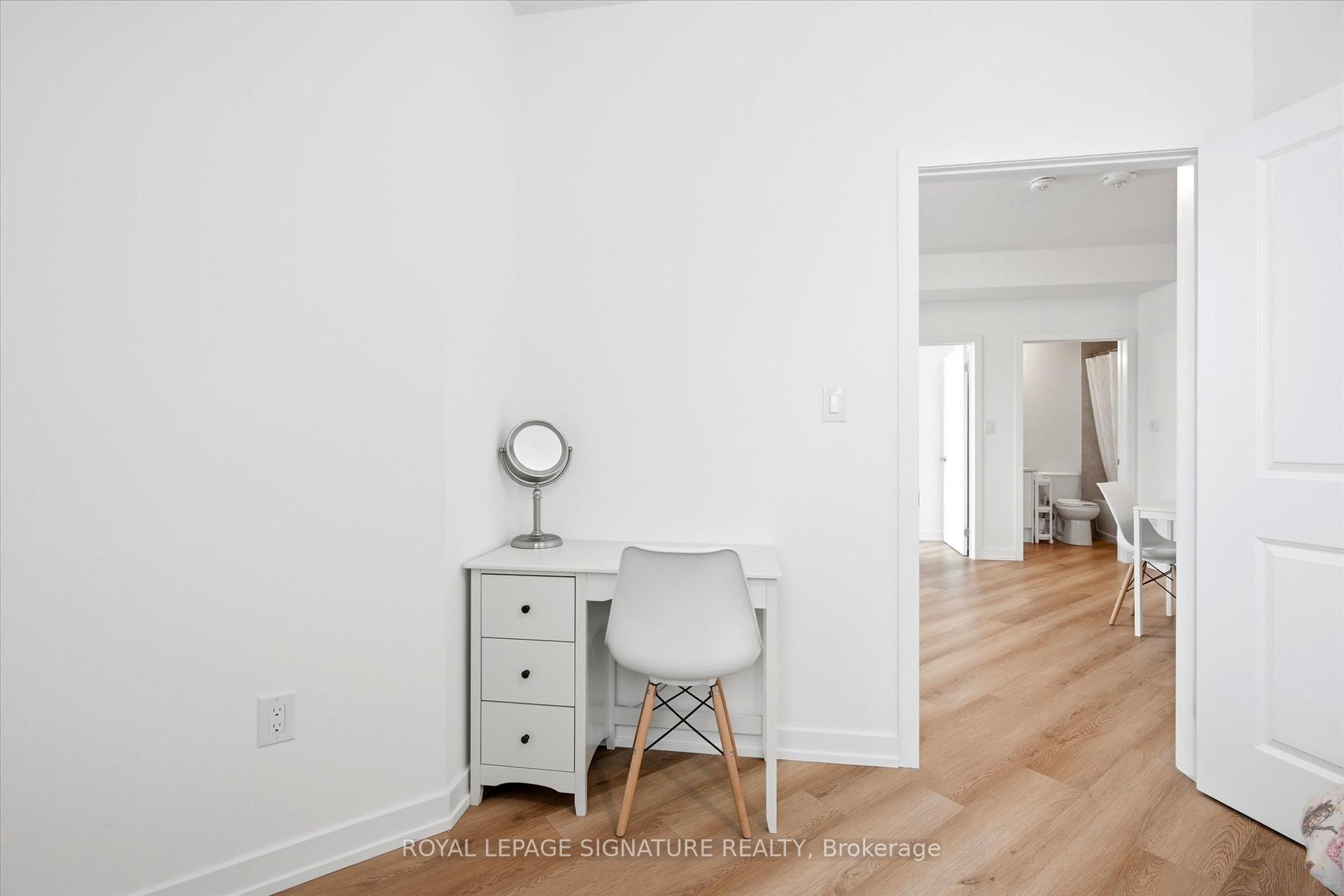 Photo 7 of Unit 232, 10 Mallard Trail, Hamilton, Waterdown — HOMEH