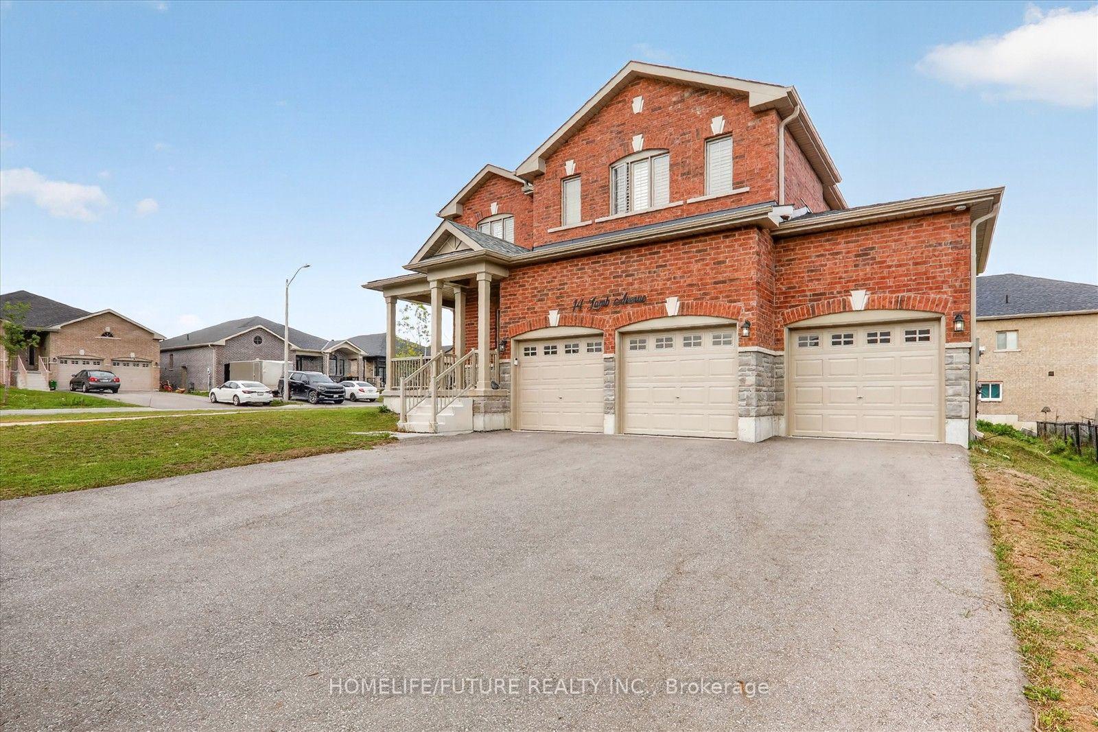 Photo 2 of 14 Lamb Avenue, Kawartha Lakes, Lindsay — HOMEH