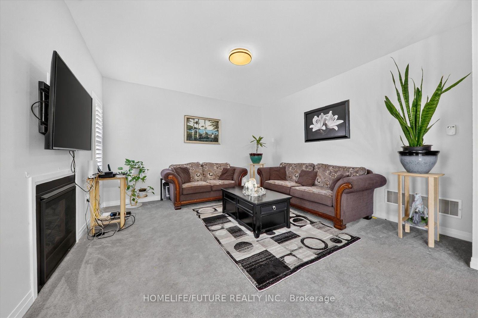 Photo 12 of 14 Lamb Avenue, Kawartha Lakes, Lindsay — HOMEH