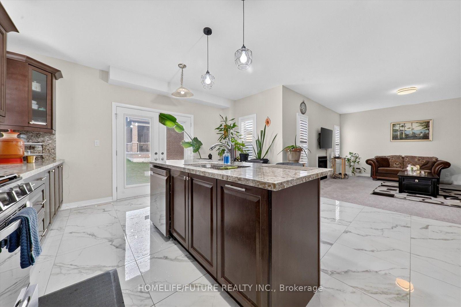 Photo 17 of 14 Lamb Avenue, Kawartha Lakes, Lindsay — HOMEH