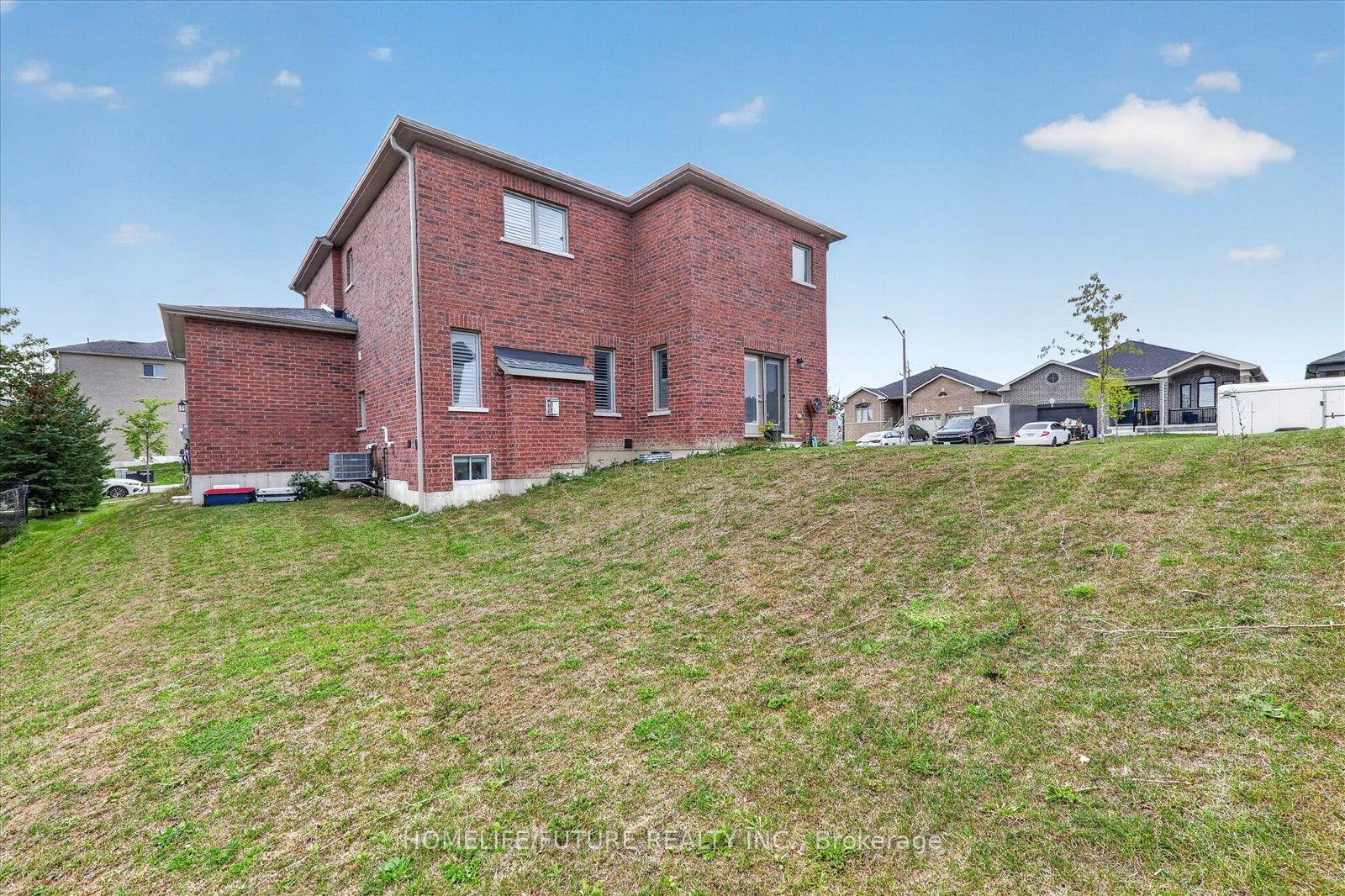 Photo 43 of 14 Lamb Avenue, Kawartha Lakes, Lindsay — HOMEH
