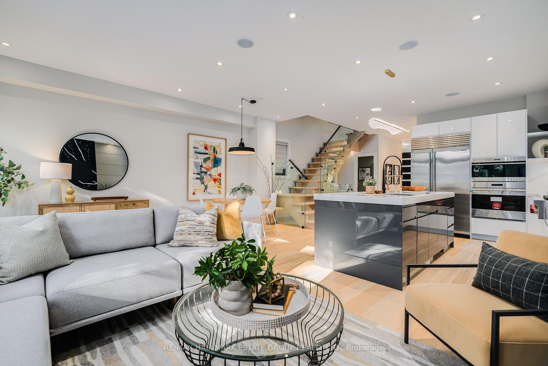 Photo 15 of 70 Bellefair Avenue, Toronto, The Beaches — HOMEH