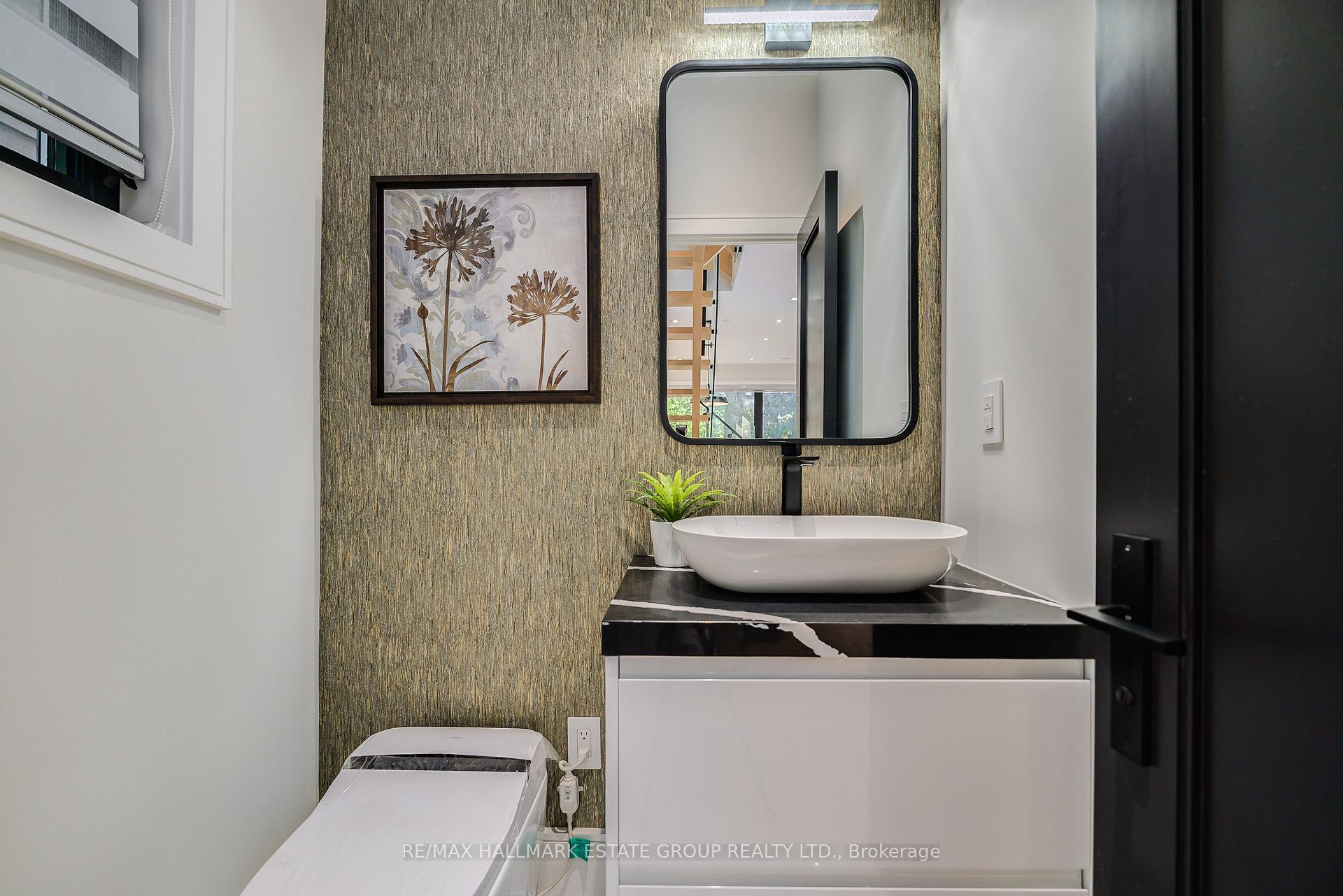 Photo 17 of 70 Bellefair Avenue, Toronto, The Beaches — HOMEH