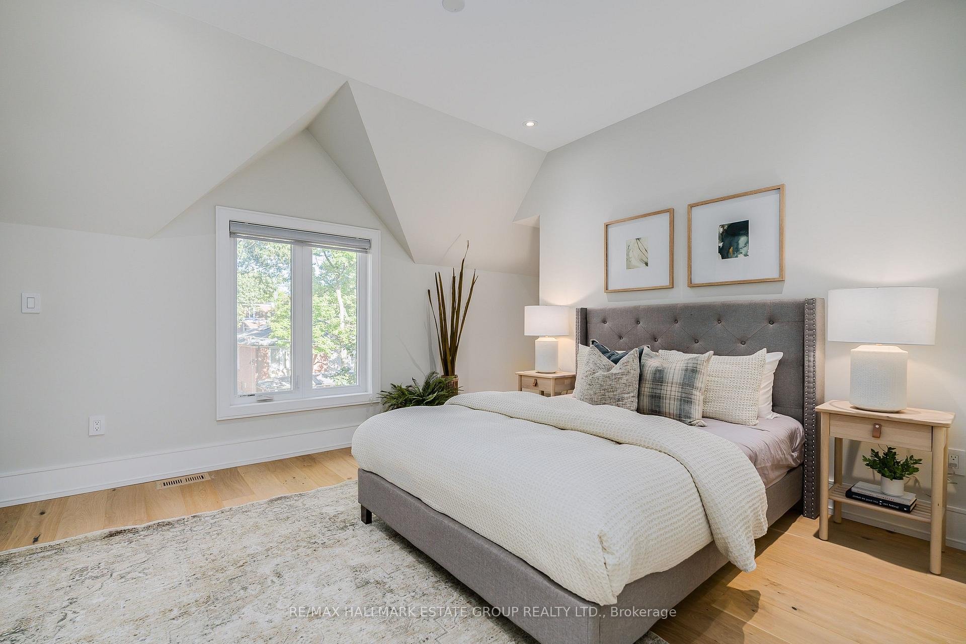 Photo 32 of 70 Bellefair Avenue, Toronto, The Beaches — HOMEH