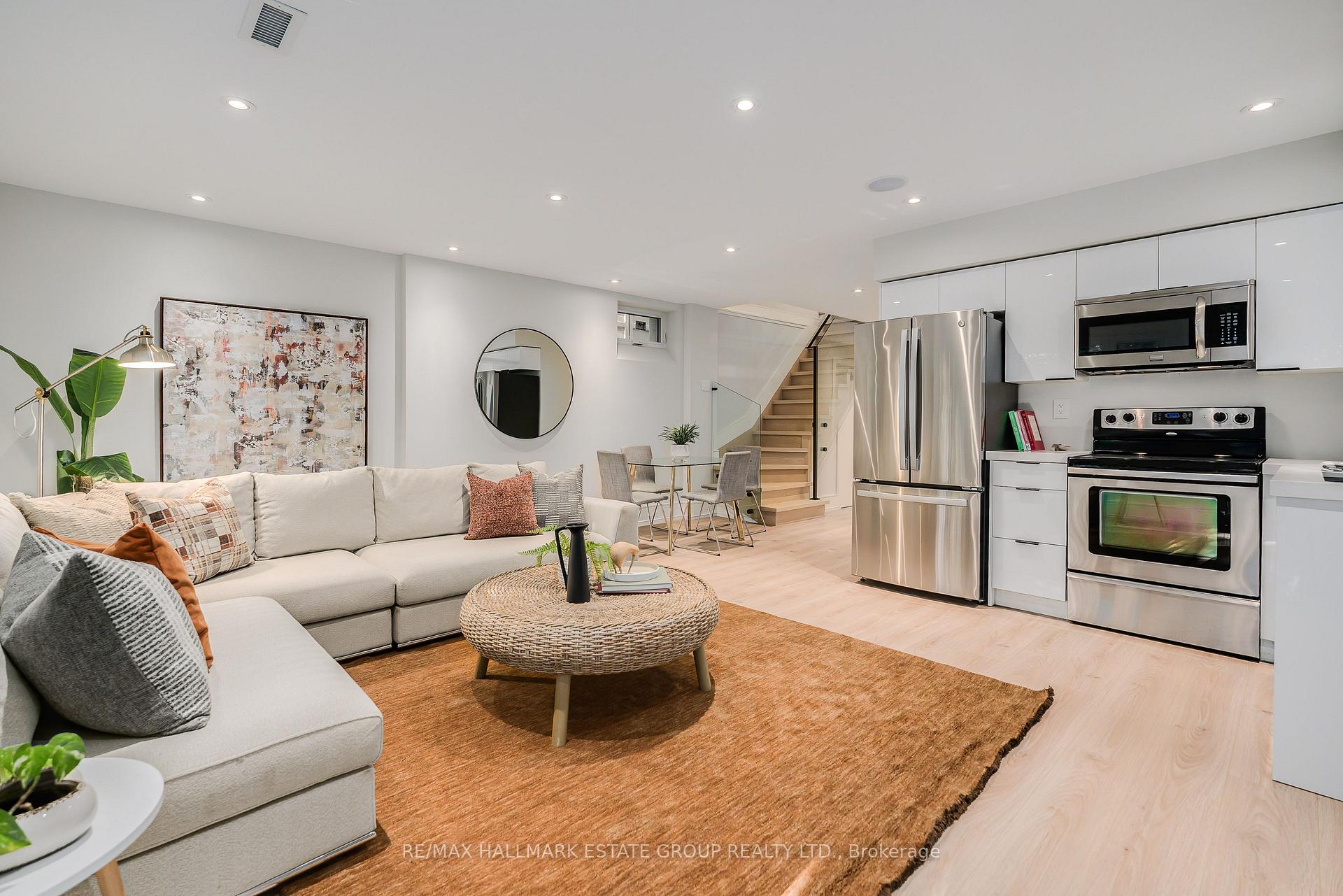 Photo 44 of 70 Bellefair Avenue, Toronto, The Beaches — HOMEH