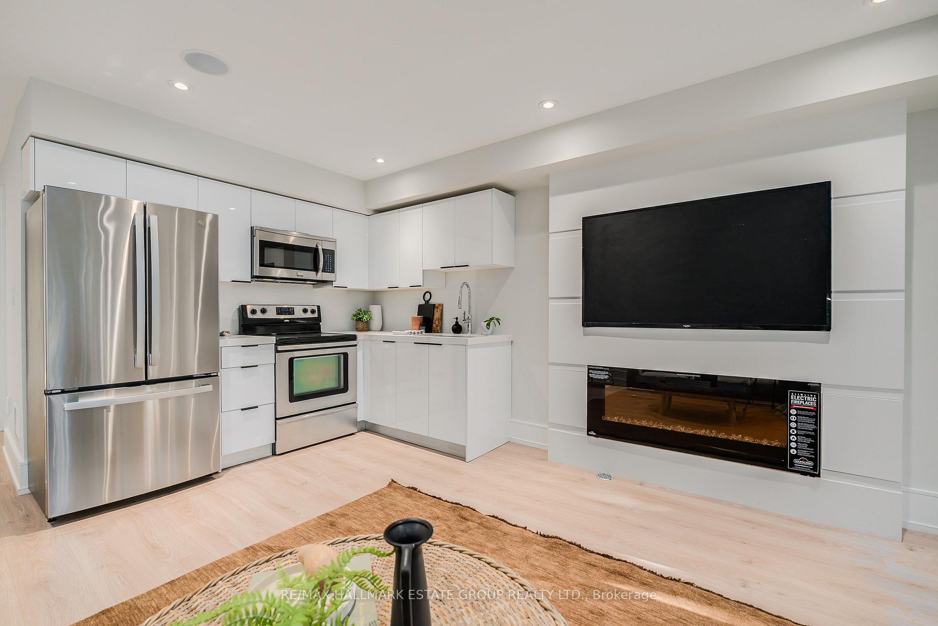 Photo 45 of 70 Bellefair Avenue, Toronto, The Beaches — HOMEH