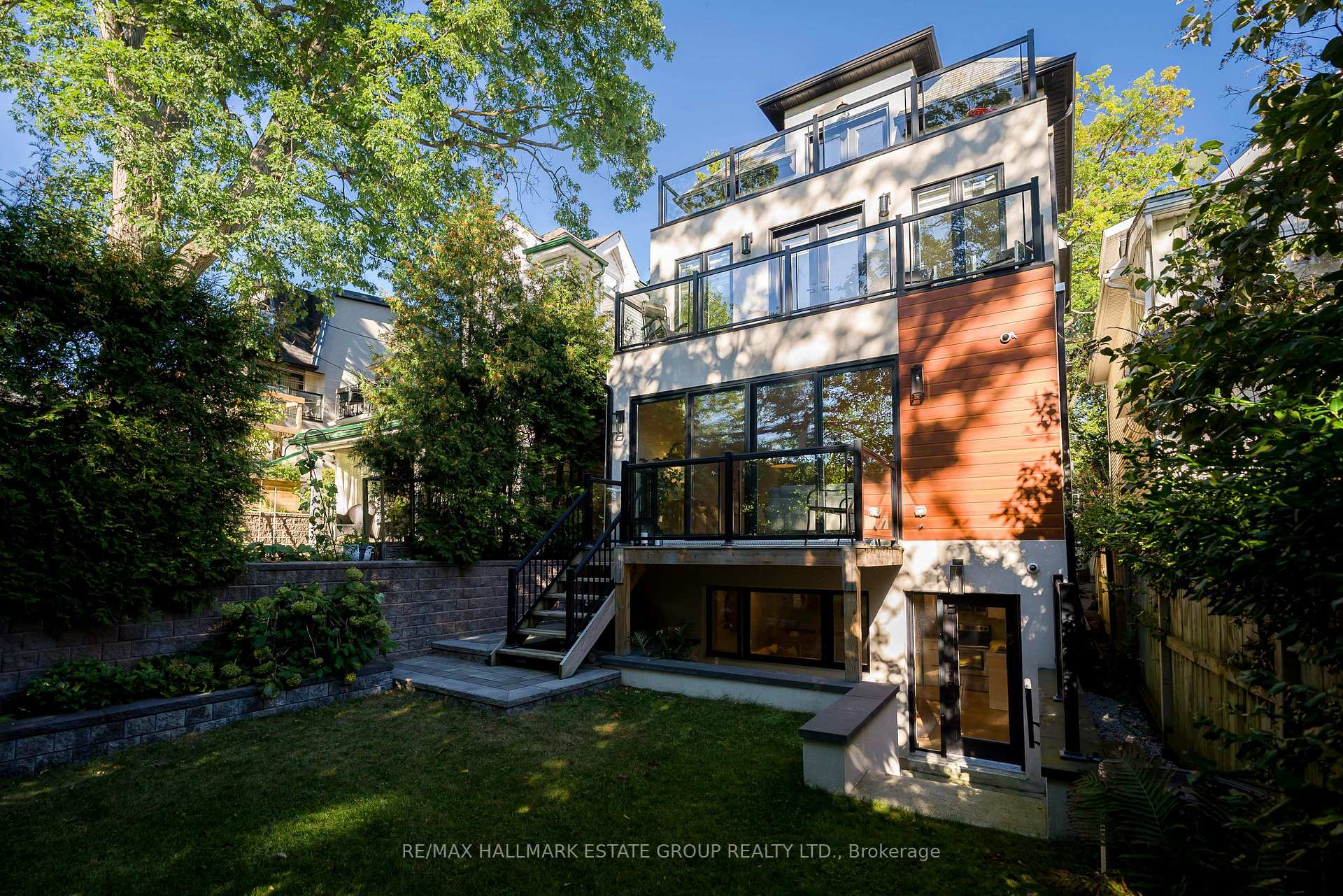 Photo 51 of 70 Bellefair Avenue, Toronto, The Beaches — HOMEH
