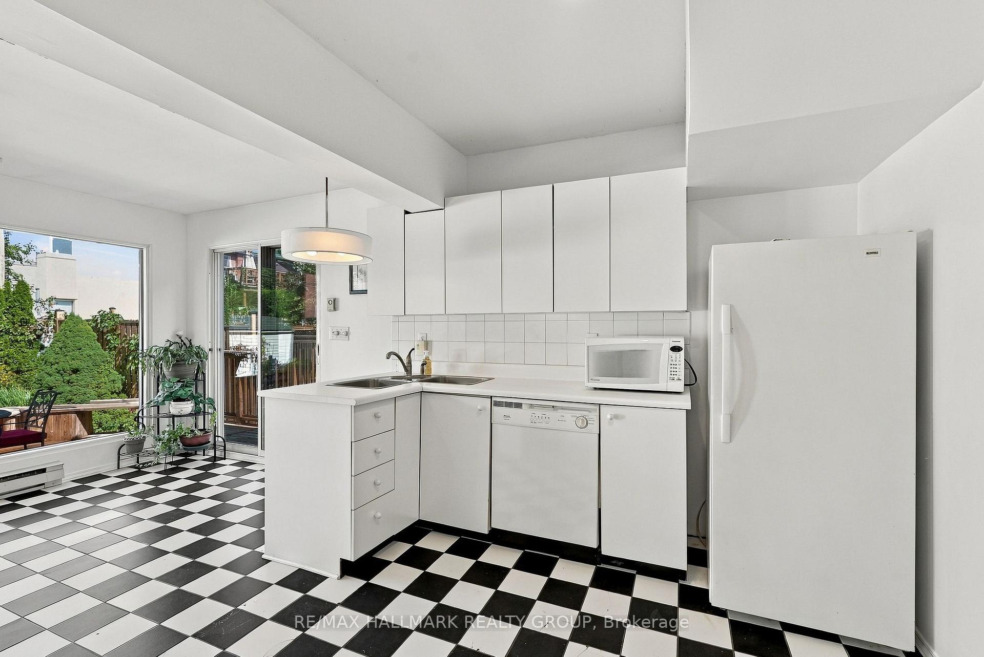 Photo 15 of 51 Clarey Avenue, Ottawa, Glebe — HOMEH