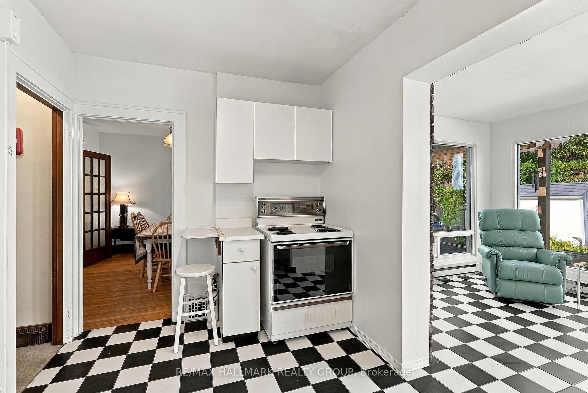 Photo 16 of 51 Clarey Avenue, Ottawa, Glebe — HOMEH