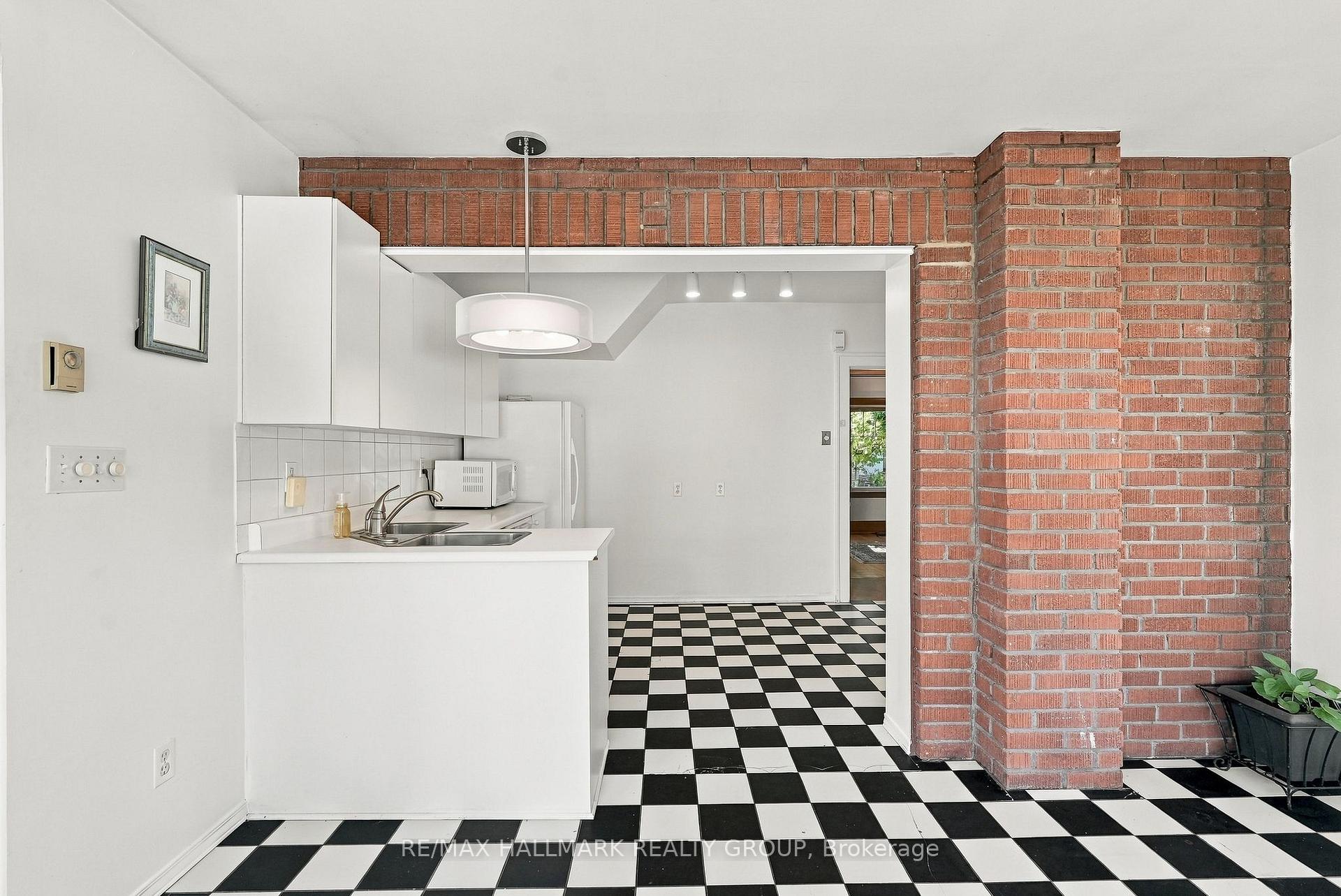 Photo 17 of 51 Clarey Avenue, Ottawa, Glebe — HOMEH
