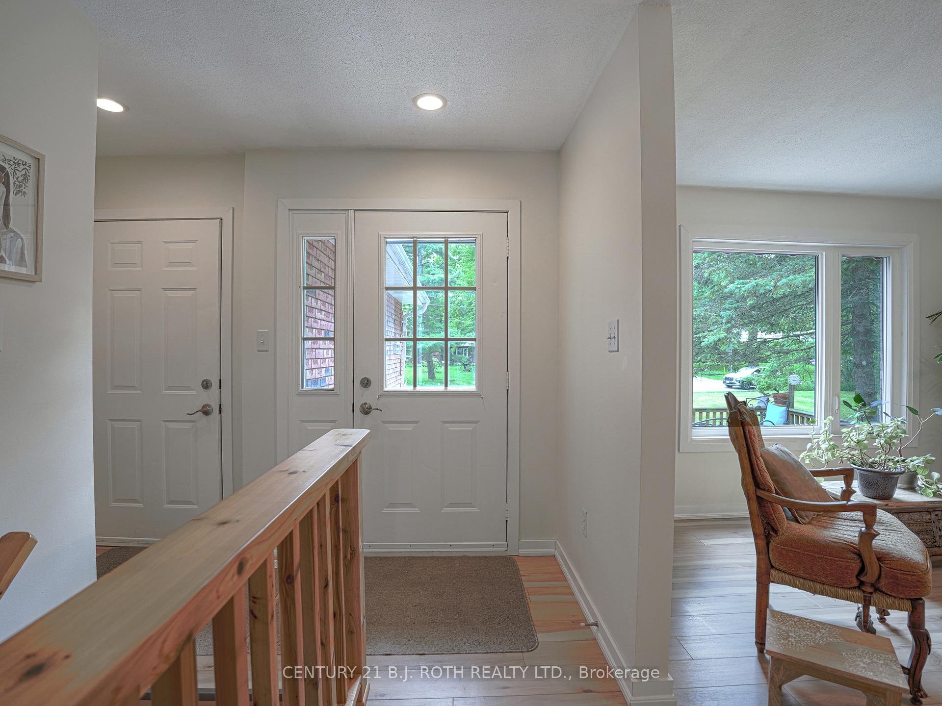 Photo 10 of 26 Bedford Road, Georgina, Sutton & Jackson's Point — HOMEH