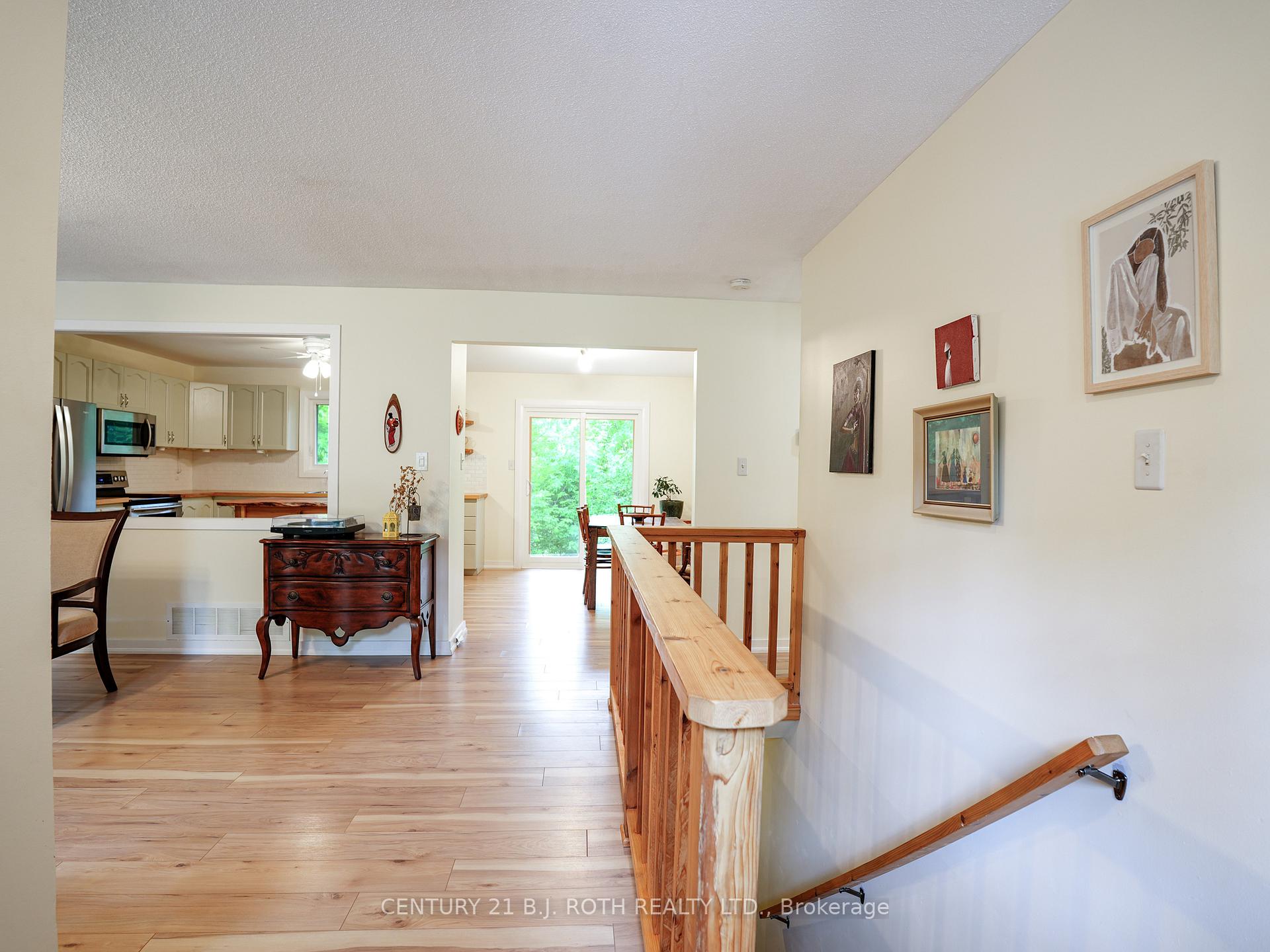 Photo 11 of 26 Bedford Road, Georgina, Sutton & Jackson's Point — HOMEH