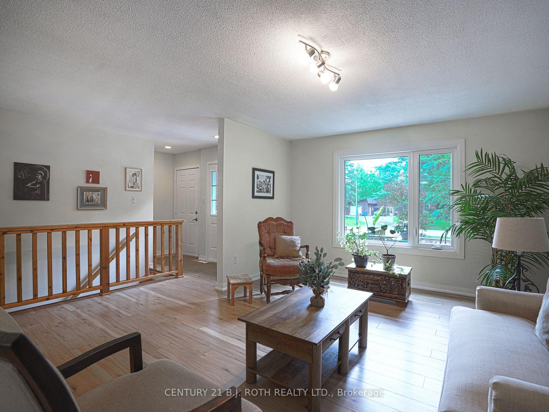 Photo 13 of 26 Bedford Road, Georgina, Sutton & Jackson's Point — HOMEH