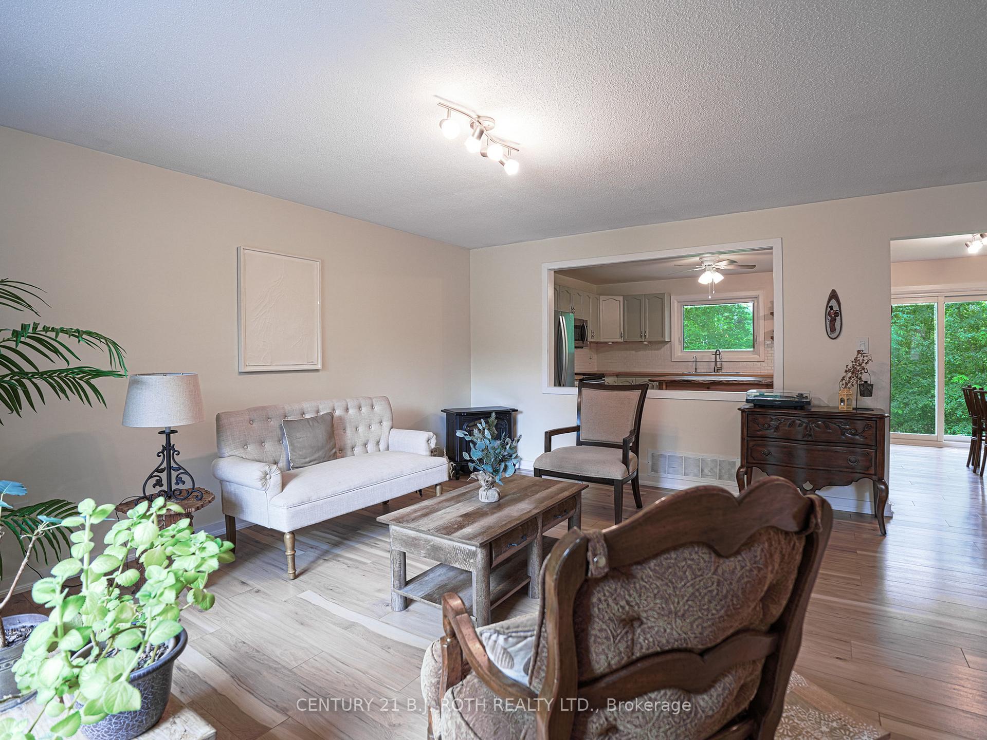 Photo 16 of 26 Bedford Road, Georgina, Sutton & Jackson's Point — HOMEH