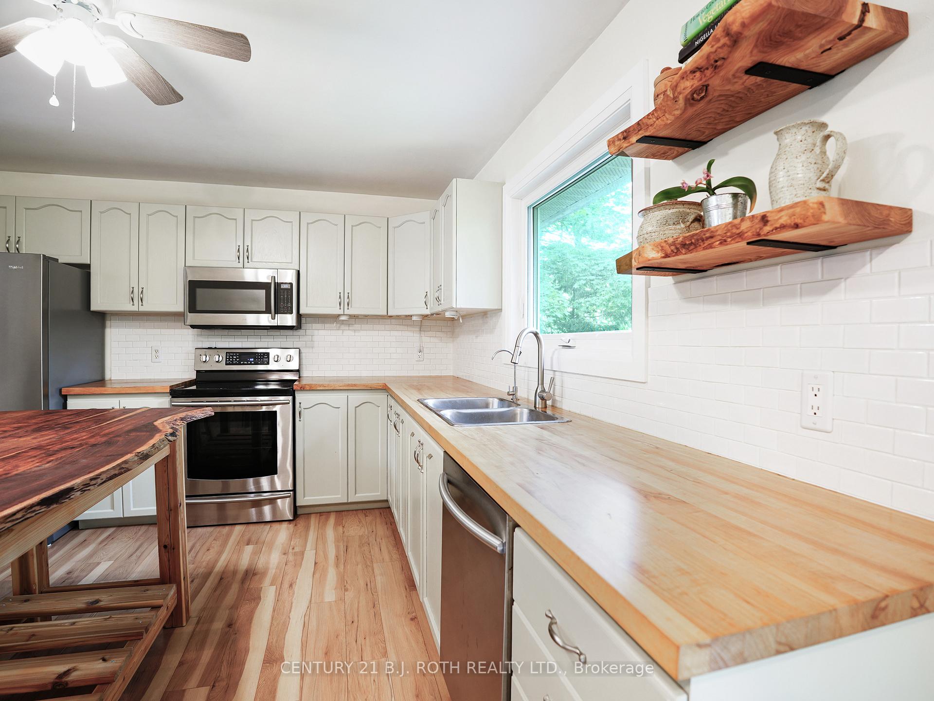 Photo 23 of 26 Bedford Road, Georgina, Sutton & Jackson's Point — HOMEH