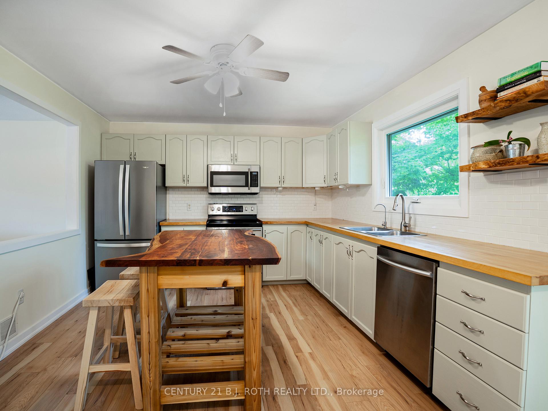 Photo 25 of 26 Bedford Road, Georgina, Sutton & Jackson's Point — HOMEH