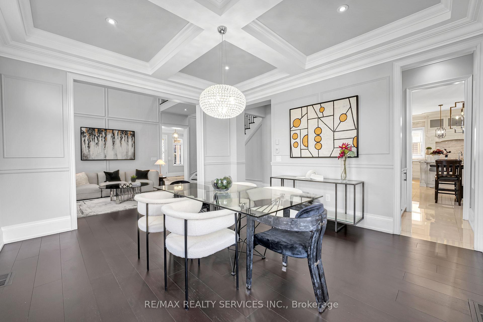 Photo 9 of 22 Giant Cedars Court, King, Nobleton — HOMEH
