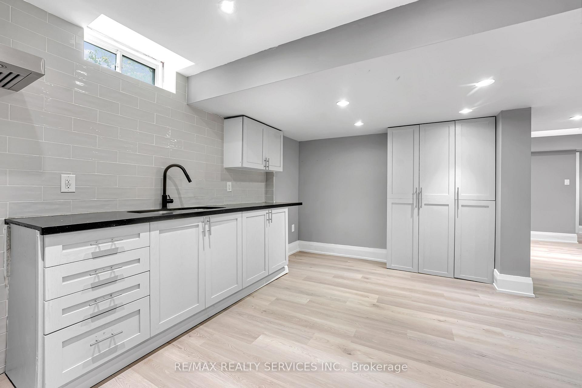 Photo 36 of 22 Giant Cedars Court, King, Nobleton — HOMEH