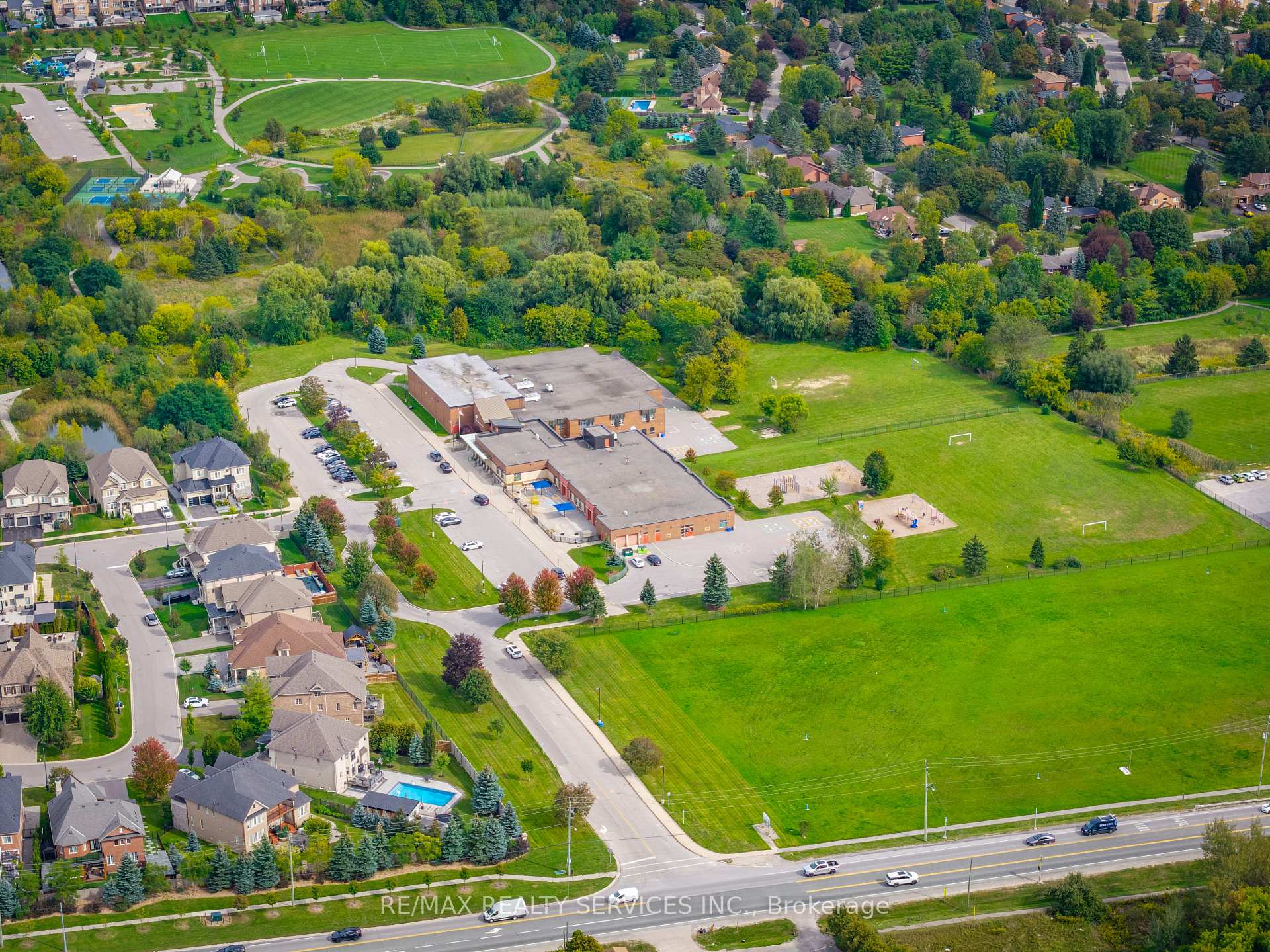 Photo 50 of 22 Giant Cedars Court, King, Nobleton — HOMEH