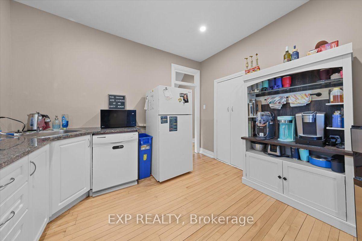 Photo 20 of 110 Chambers Street, Smiths Falls, Smiths Falls — HOMEH