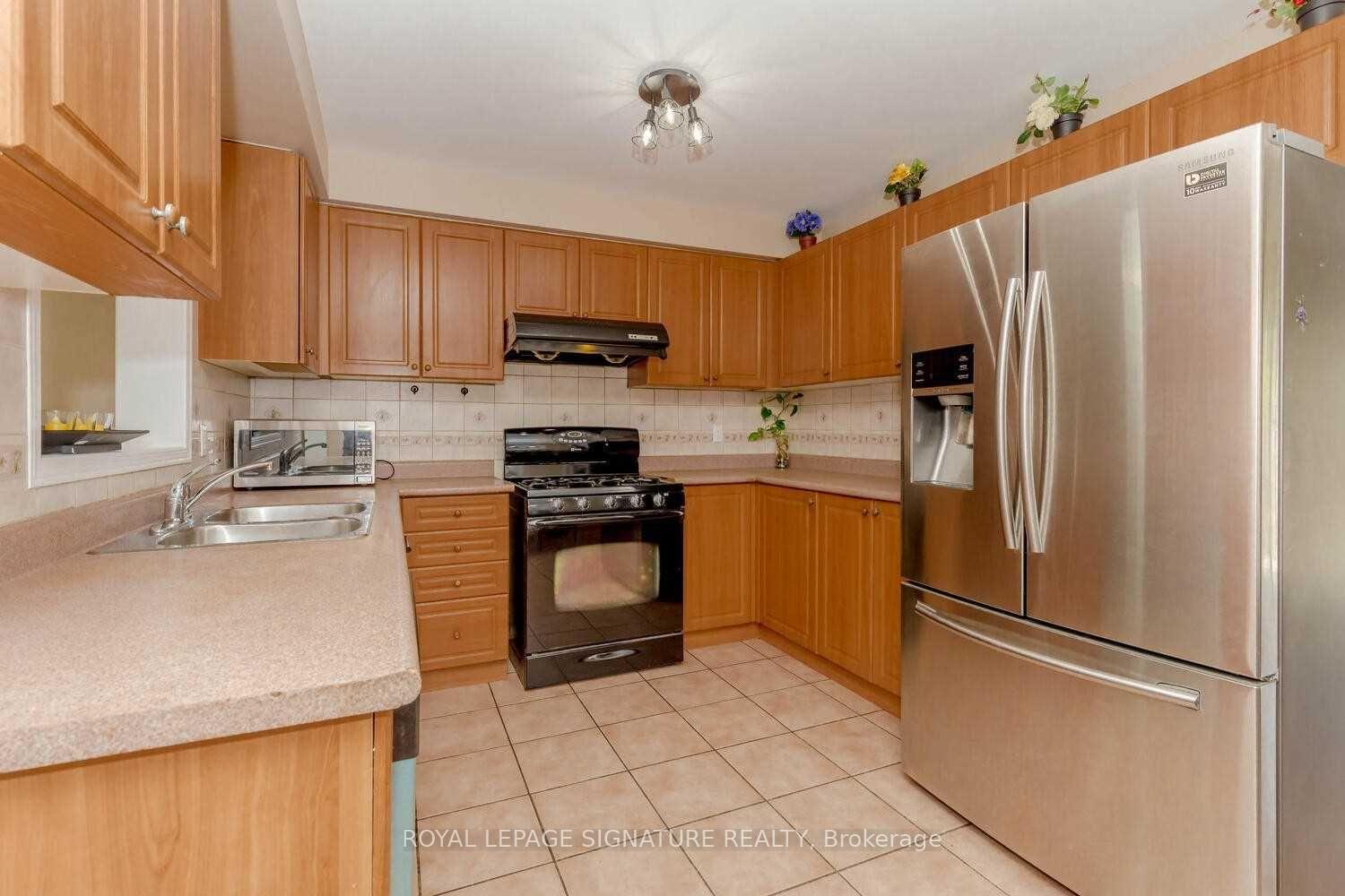 Photo 12 of 3833 Partition Road, Mississauga, Lisgar — HOMEH