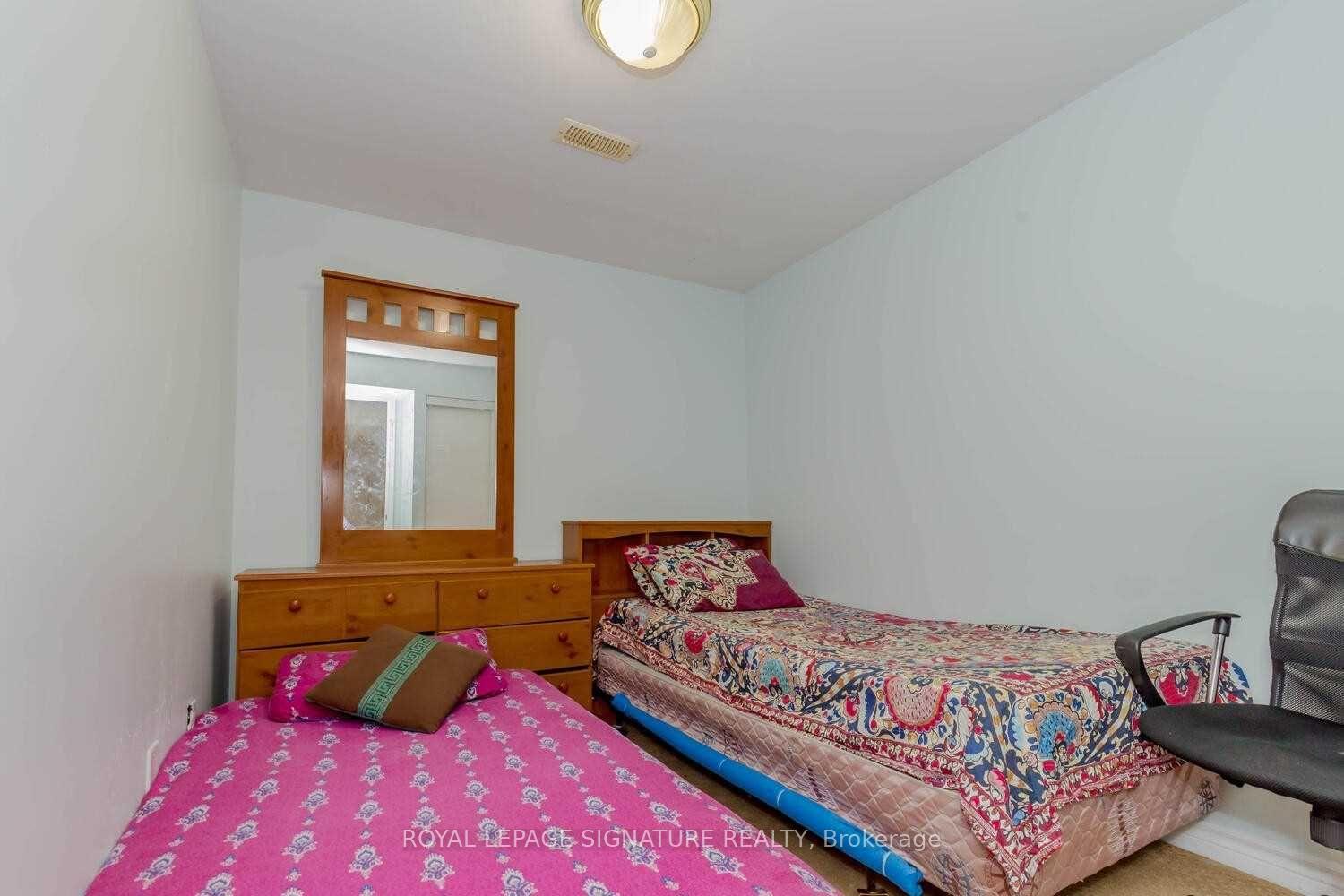 Photo 37 of 3833 Partition Road, Mississauga, Lisgar — HOMEH