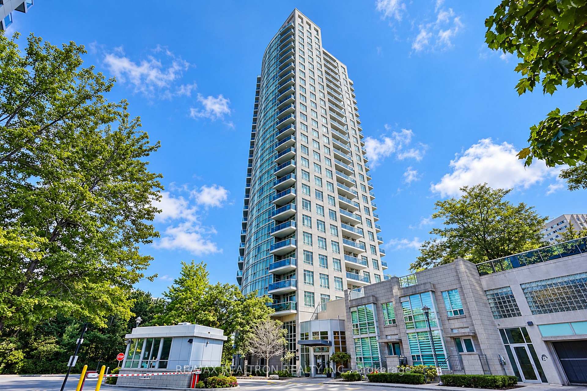 Photo 1 of Unit 710, 90 Absolute Avenue, Mississauga, City Centre — HOMEH