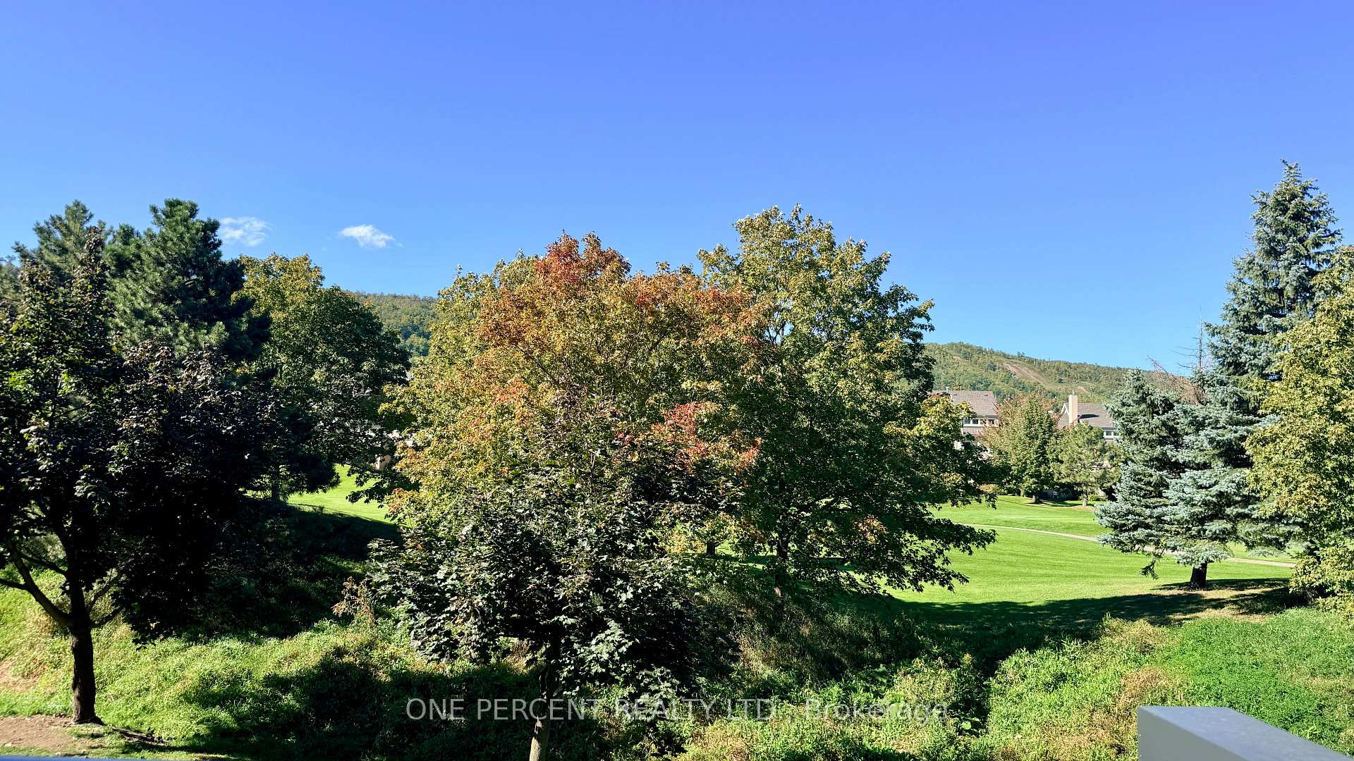 Photo 3 of Unit 210, 110 Fairway Crescent, Blue Mountains — HOMEH