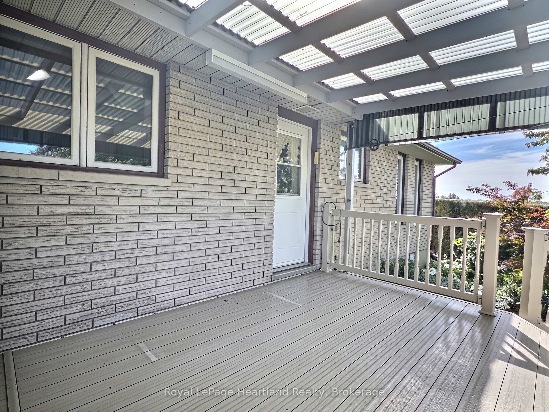 Photo 24 of 26 York Crescent, Bluewater, Hensall — HOMEH