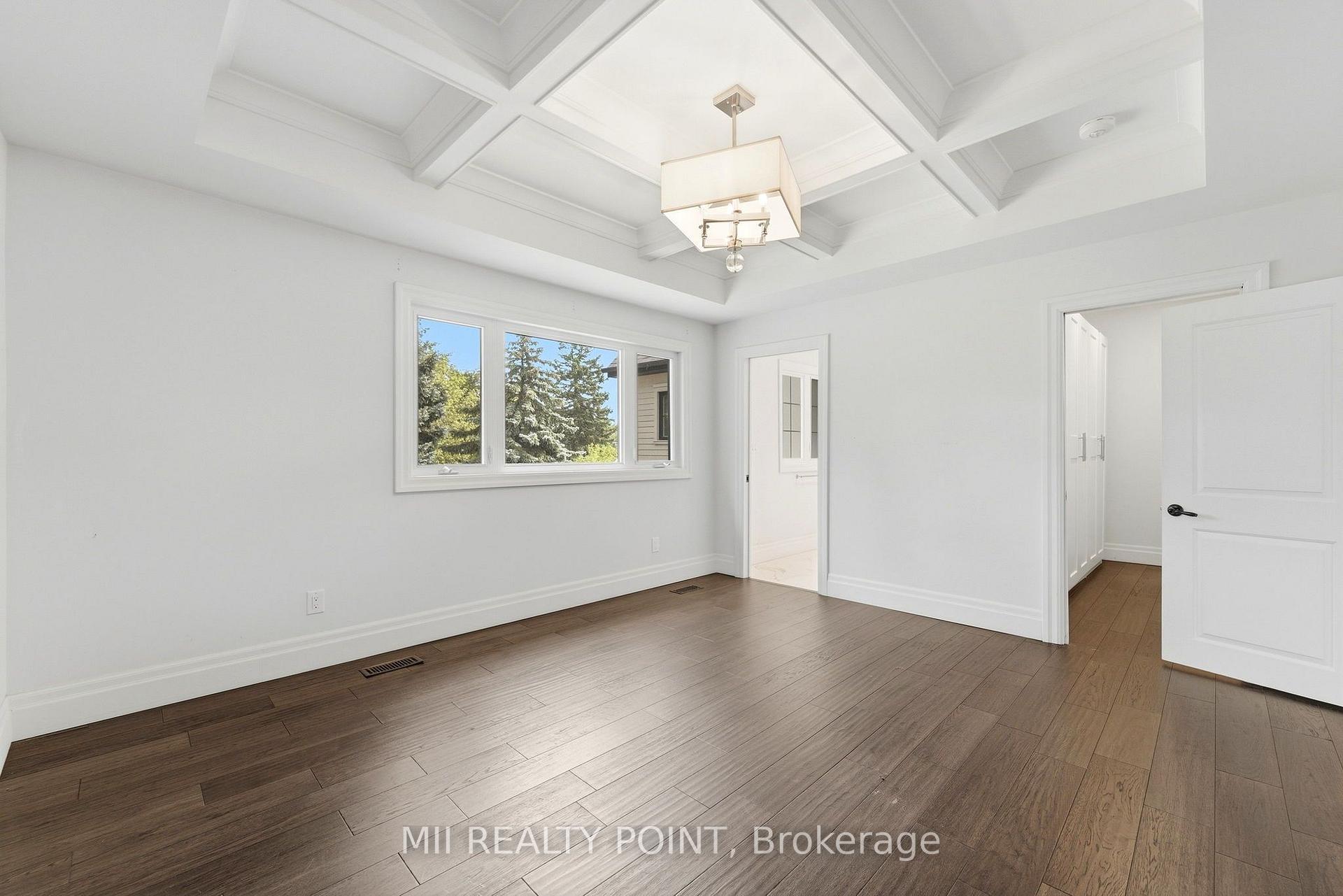 Photo 16 of 881 Danforth Place, Burlington, Bayview — HOMEH