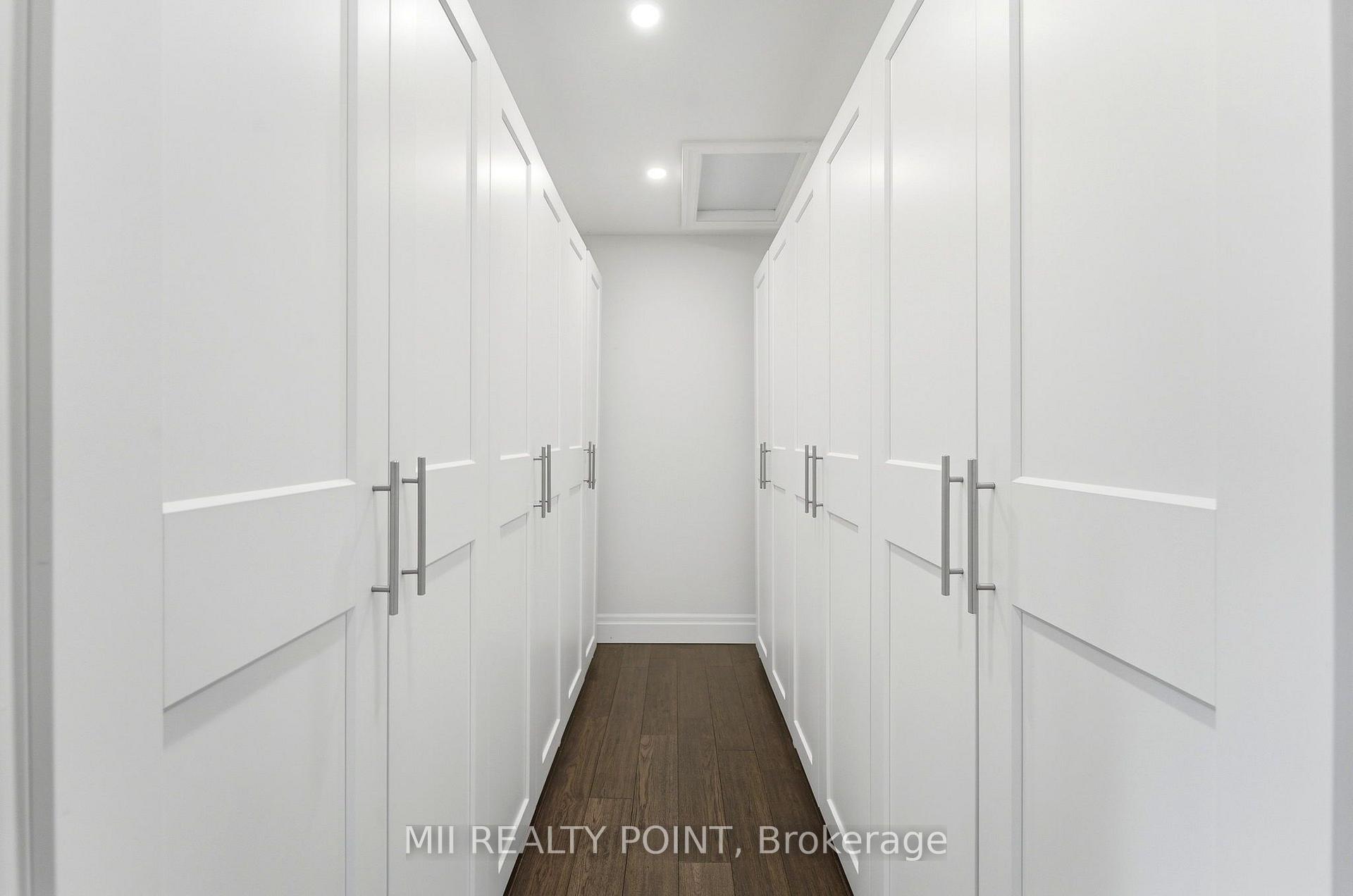 Photo 19 of 881 Danforth Place, Burlington, Bayview — HOMEH