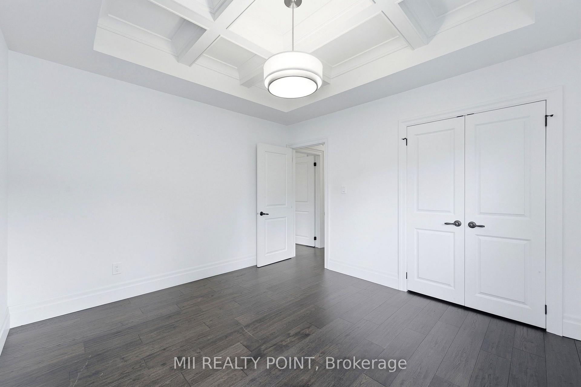 Photo 21 of 881 Danforth Place, Burlington, Bayview — HOMEH