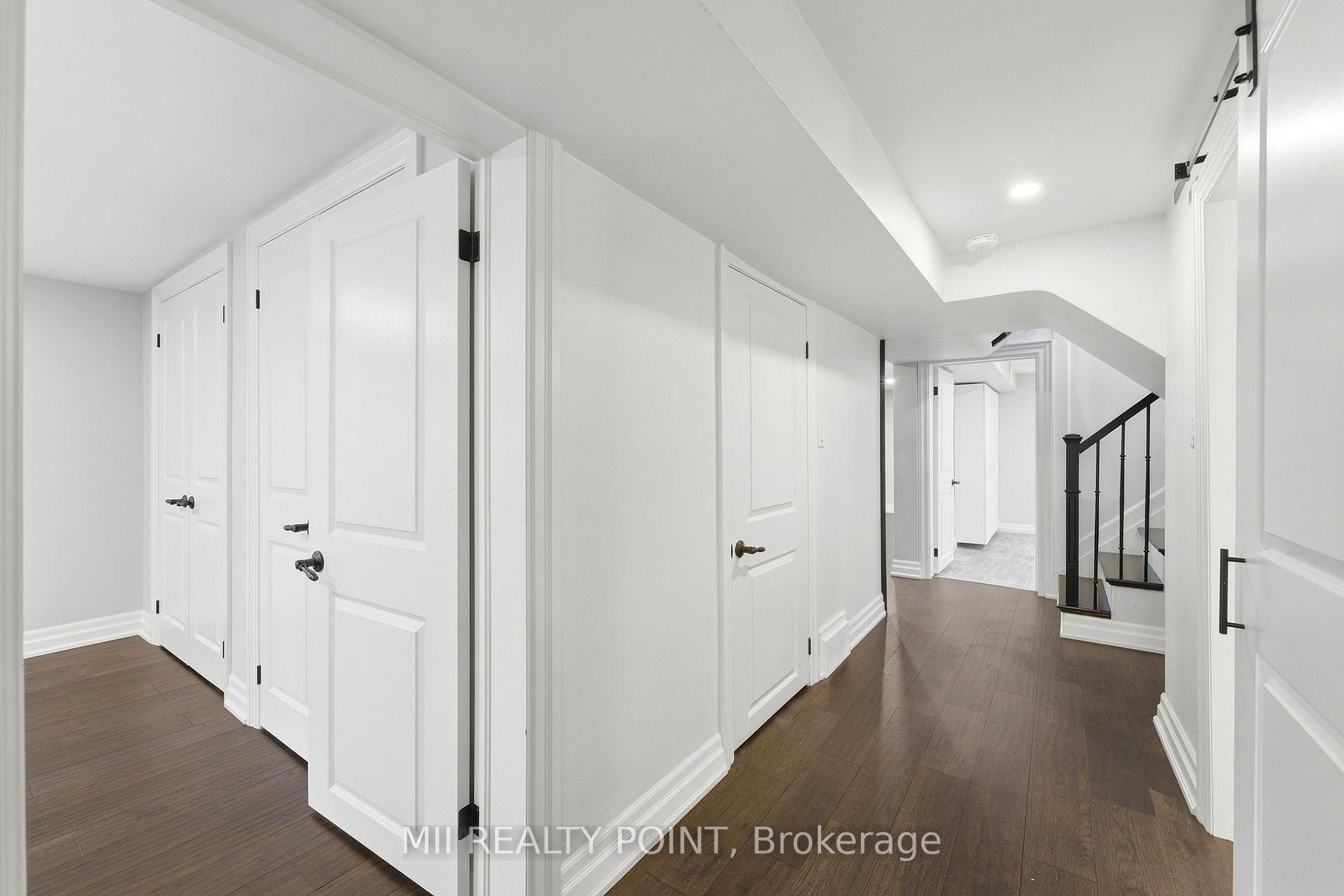 Photo 30 of 881 Danforth Place, Burlington, Bayview — HOMEH