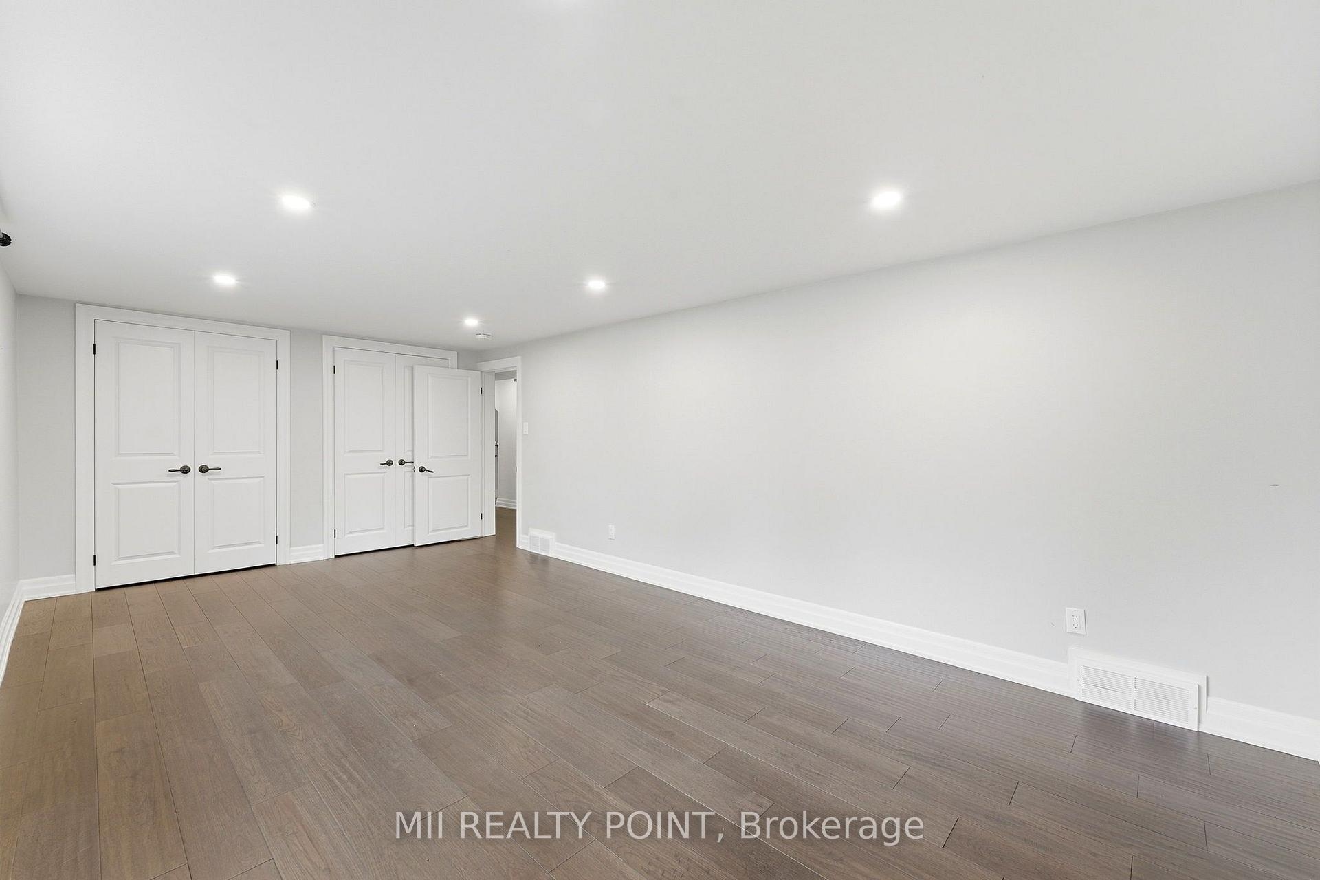 Photo 32 of 881 Danforth Place, Burlington, Bayview — HOMEH