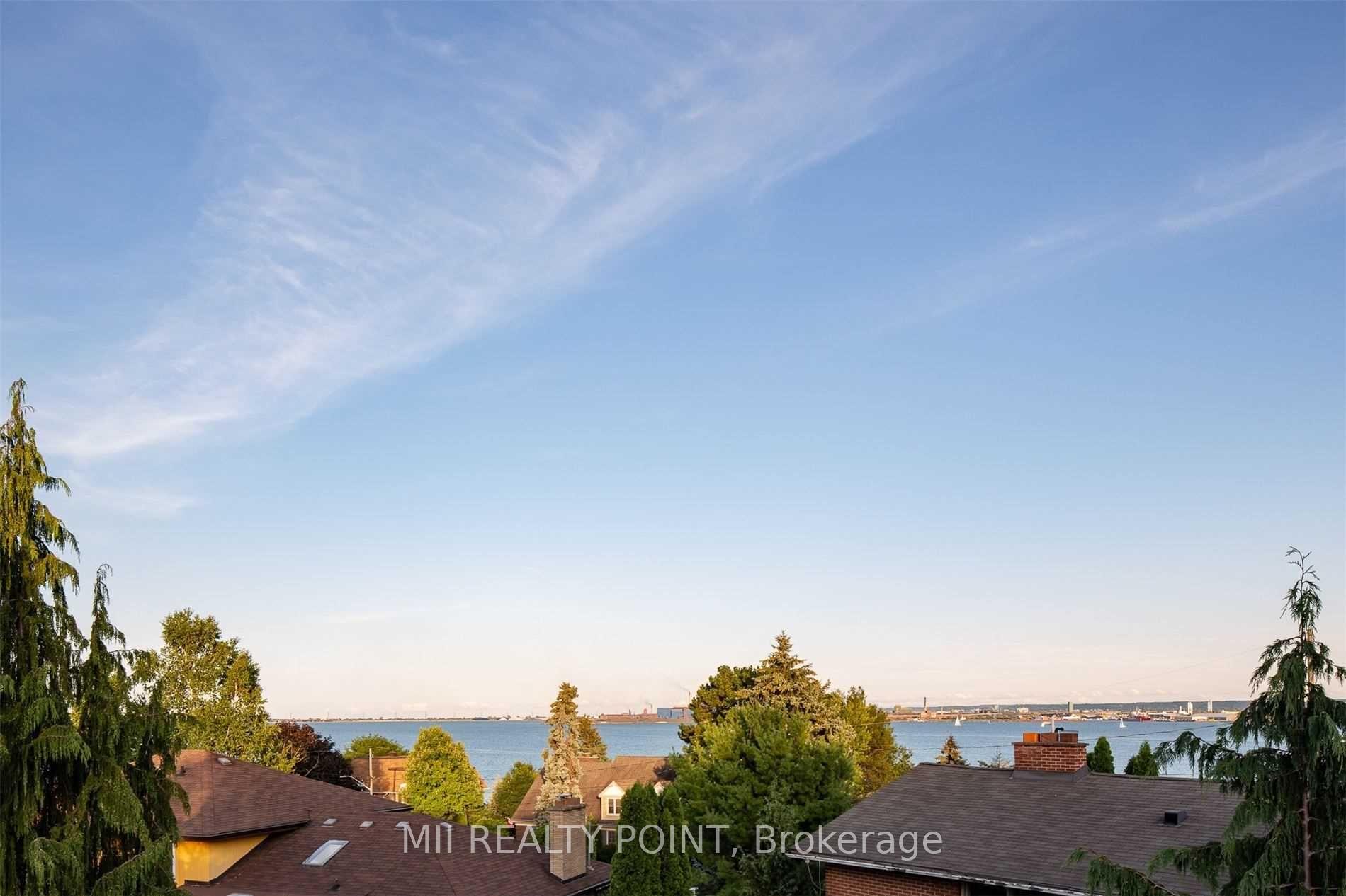 Photo 46 of 881 Danforth Place, Burlington, Bayview — HOMEH