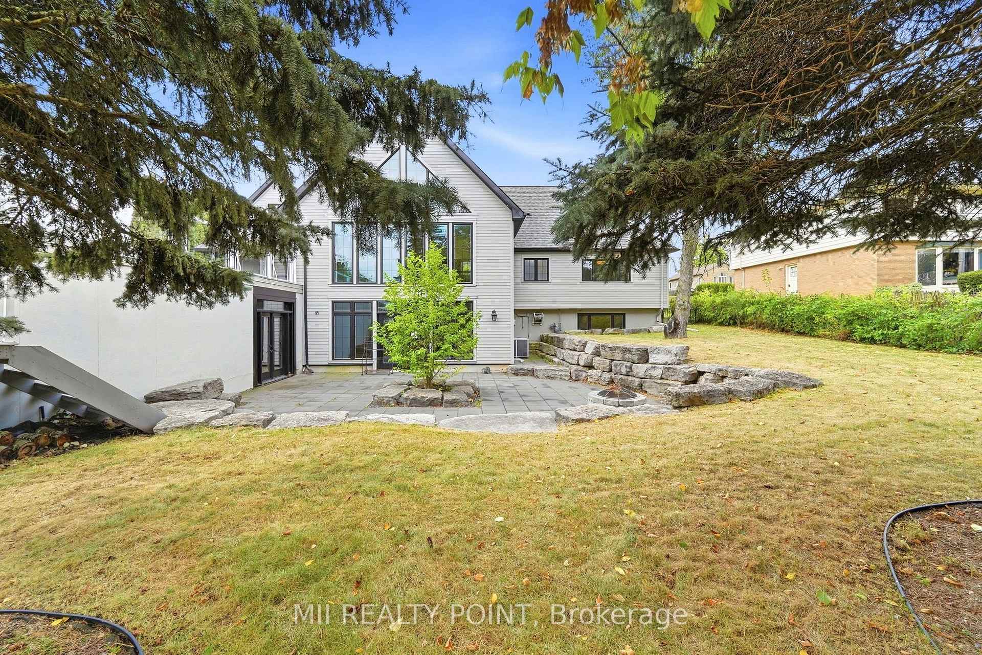 Photo 48 of 881 Danforth Place, Burlington, Bayview — HOMEH