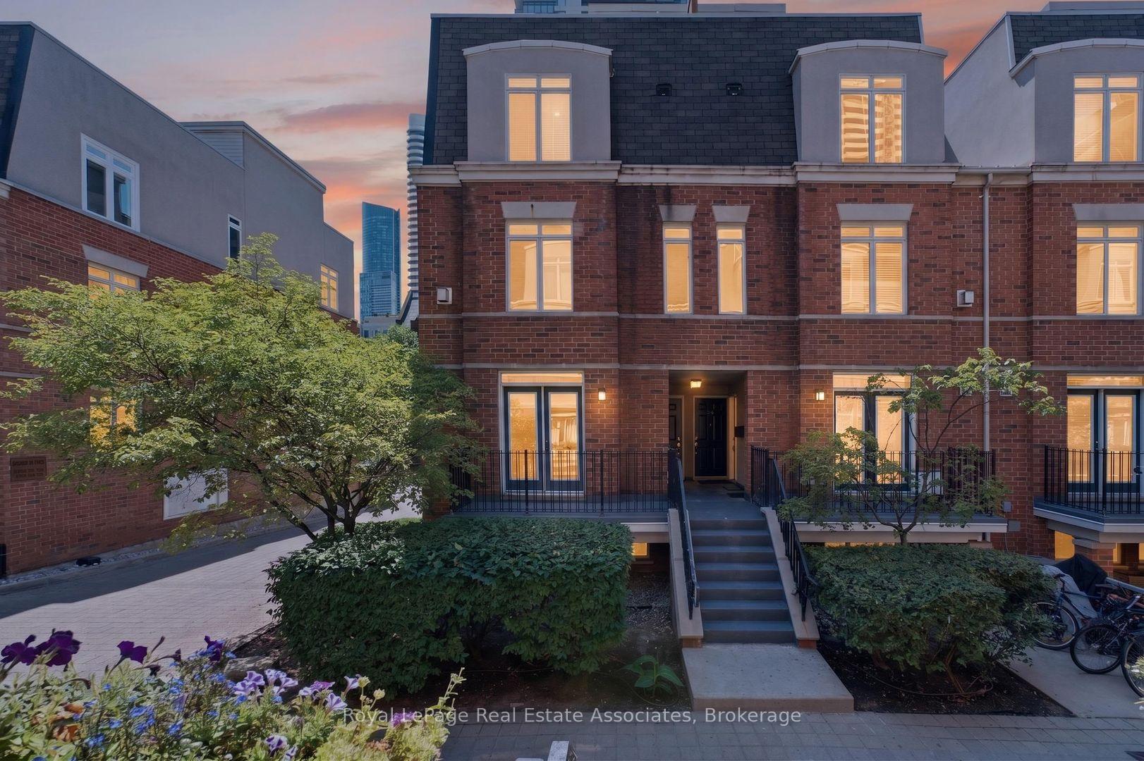 Front of Unit 206, 415 Jarvis Street