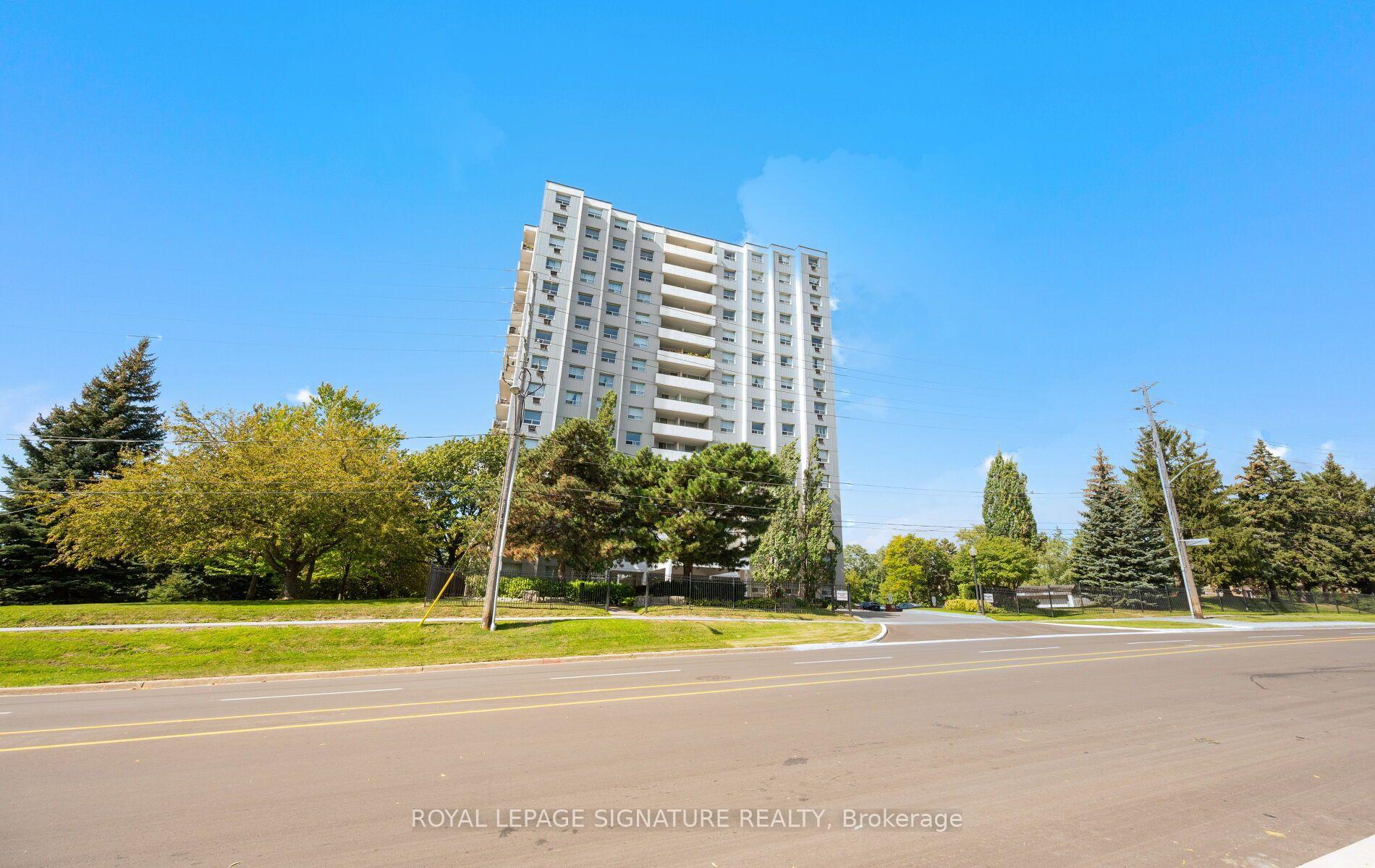 Photo 2 of Unit 901, 14 Neilson Drive, Etobicoke, Markland Wood — HOMEH