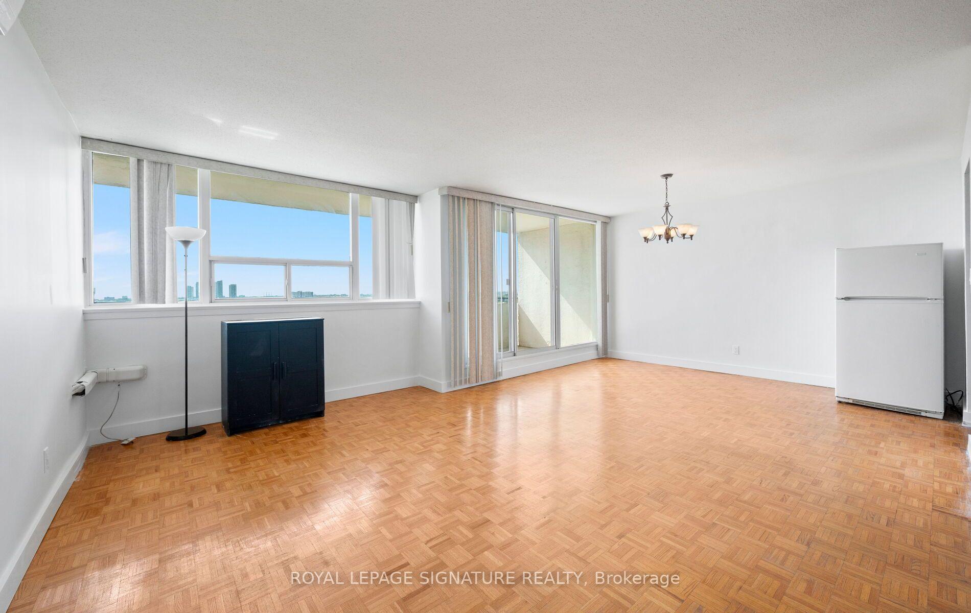 Photo 13 of Unit 901, 14 Neilson Drive, Etobicoke, Markland Wood — HOMEH