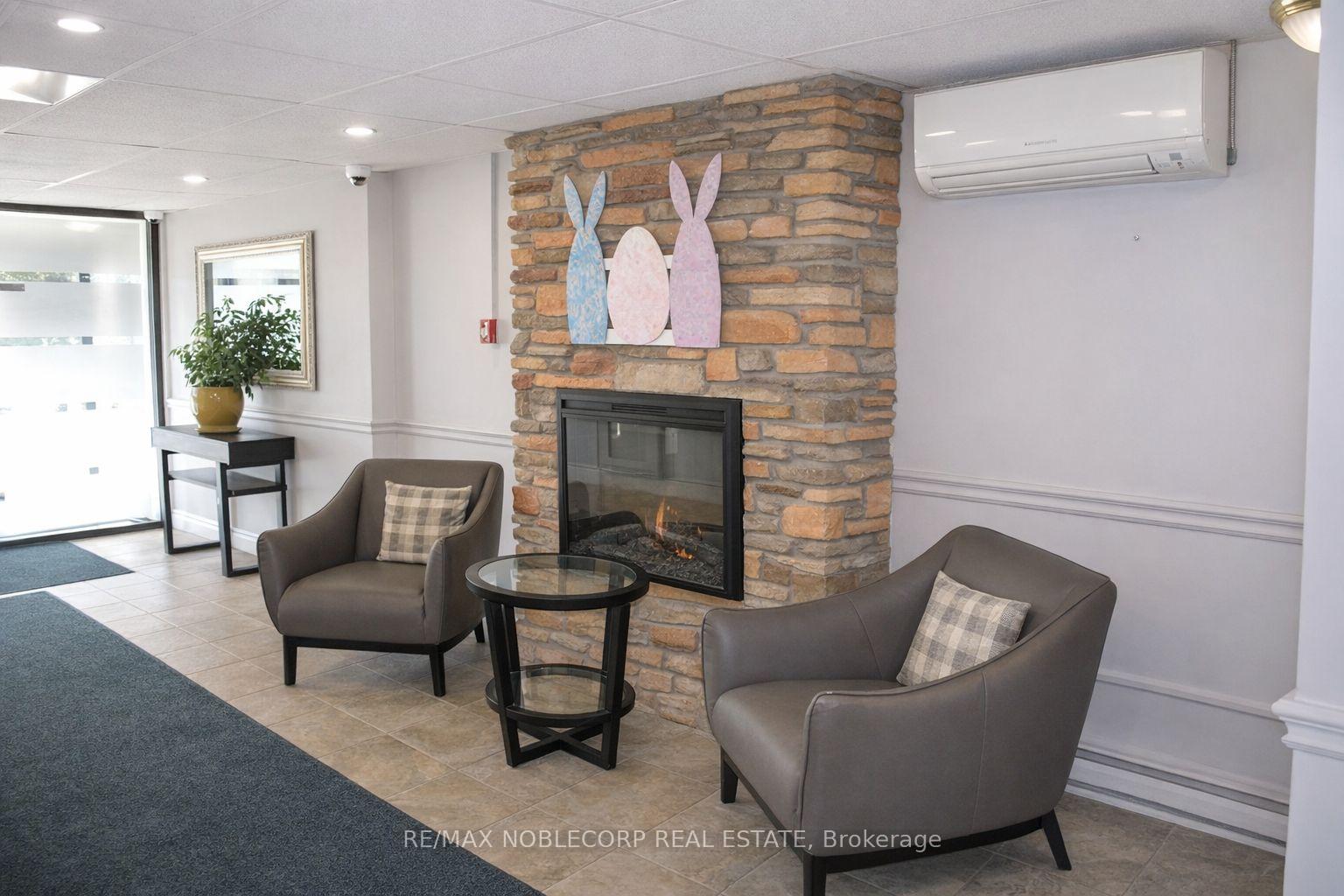 Photo 10 of Unit 901, 64 Benton Street, Kitchener, Cedar Hill — HOMEH