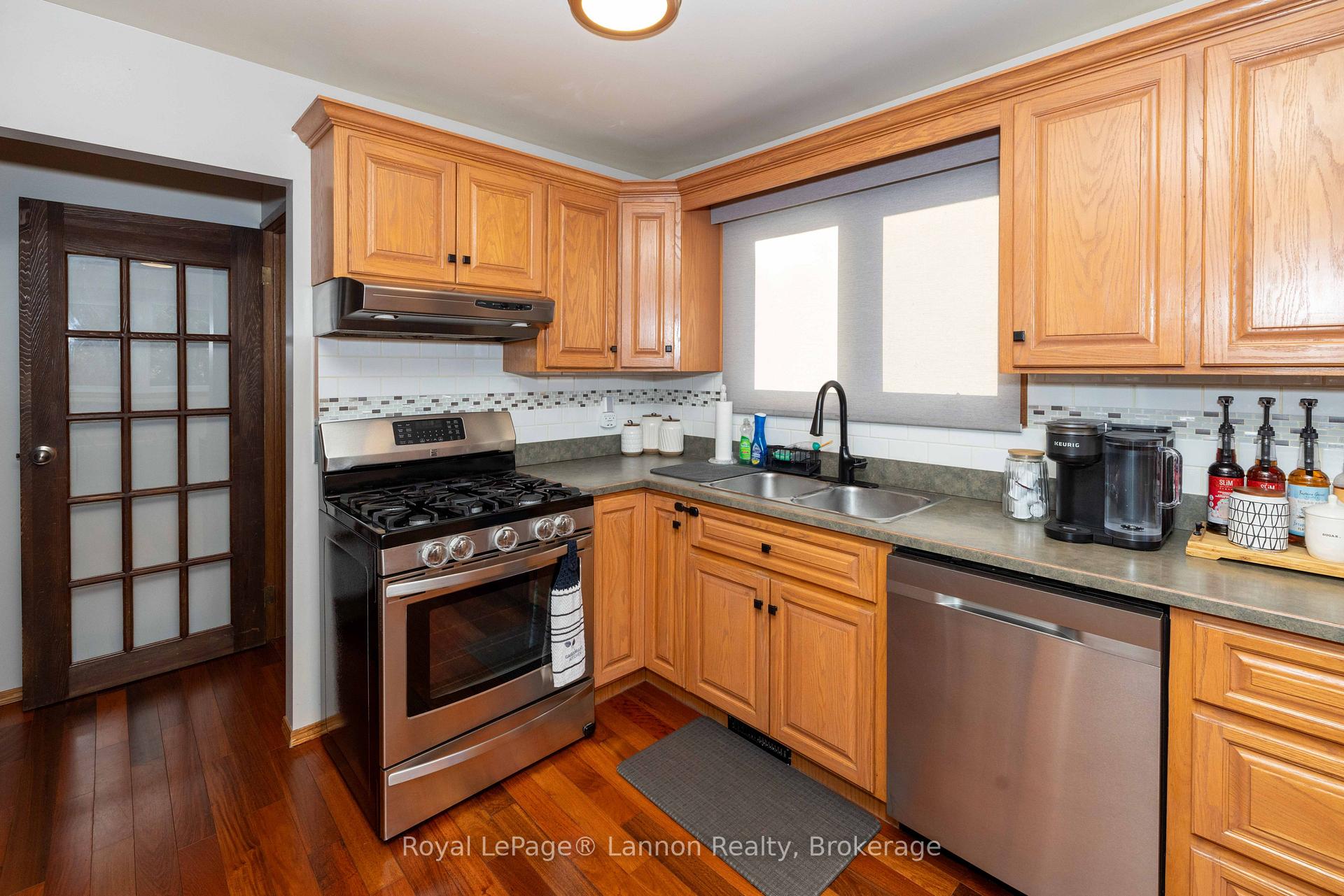 Photo 9 of 376 Ryerson Crescent, Thunder Bay, College Park — HOMEH